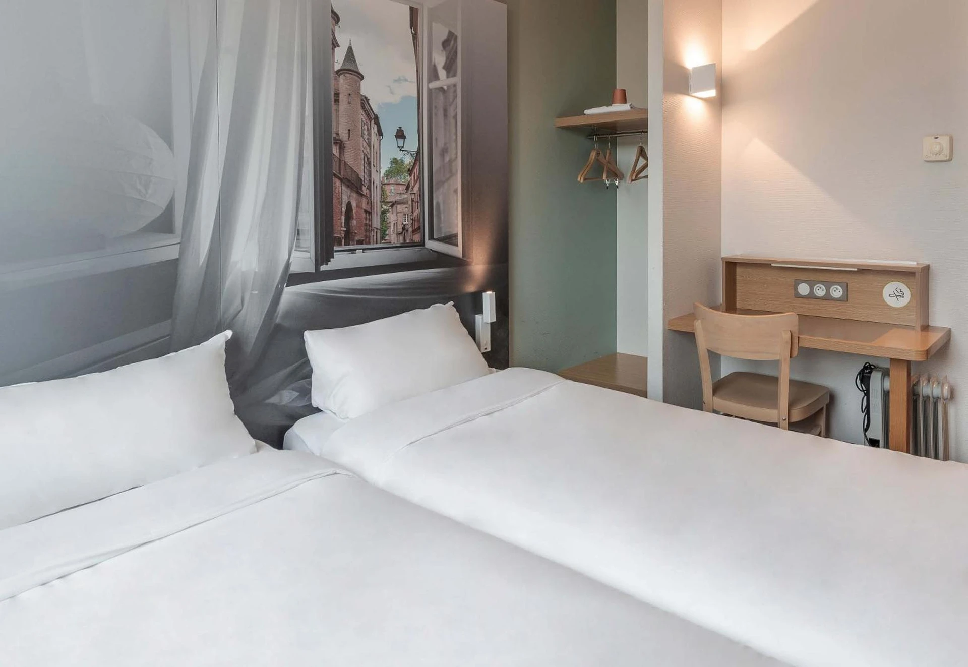 Chambre disponible pour un séminaire d'entreprise à B&B HOTEL Toulouse Basso Cambo - Toulouse