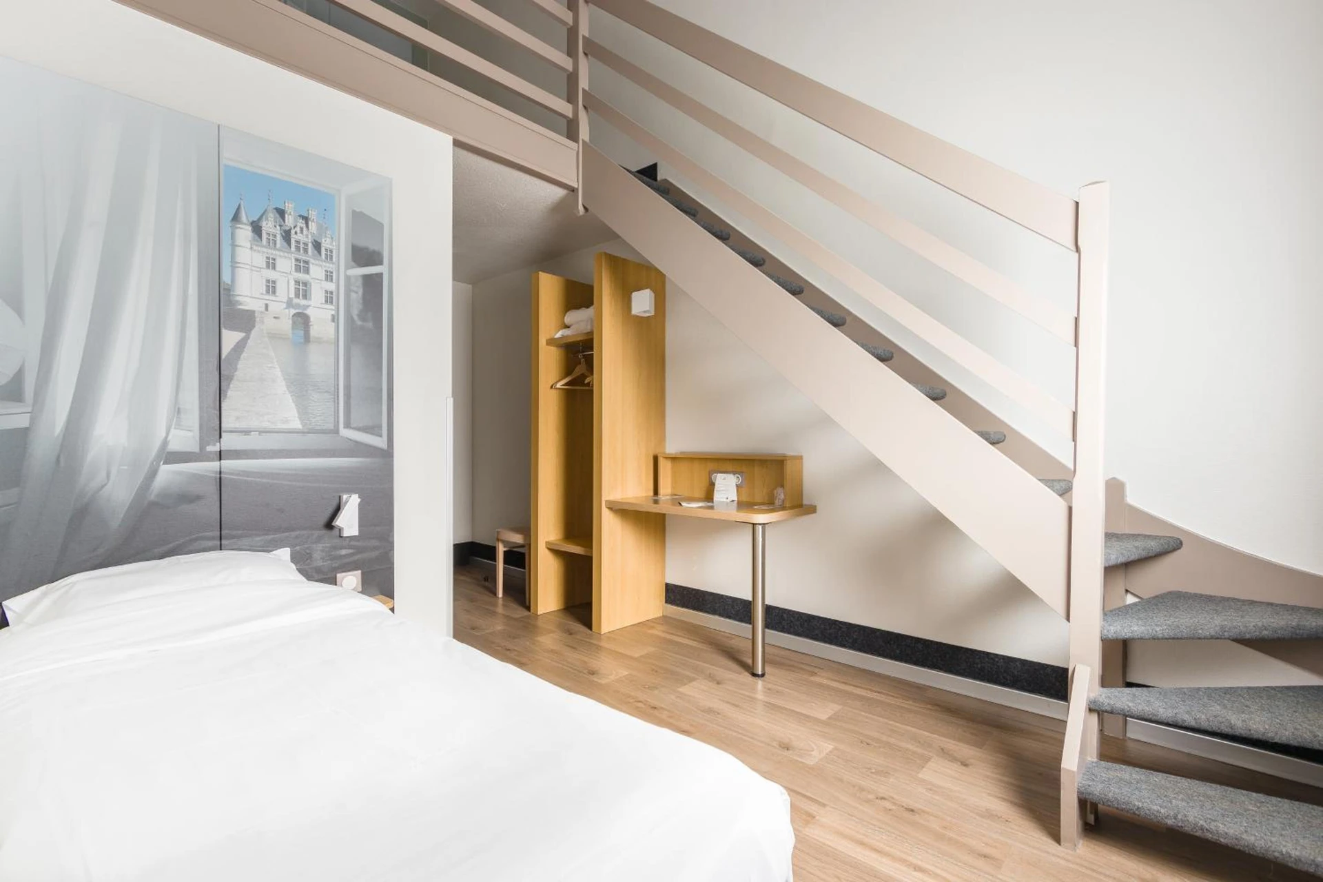 Magnifique chambre pour un séminaire d'entreprise à B&B HOTEL Tours Parc Expo St-Avertin - Saint-Avertin