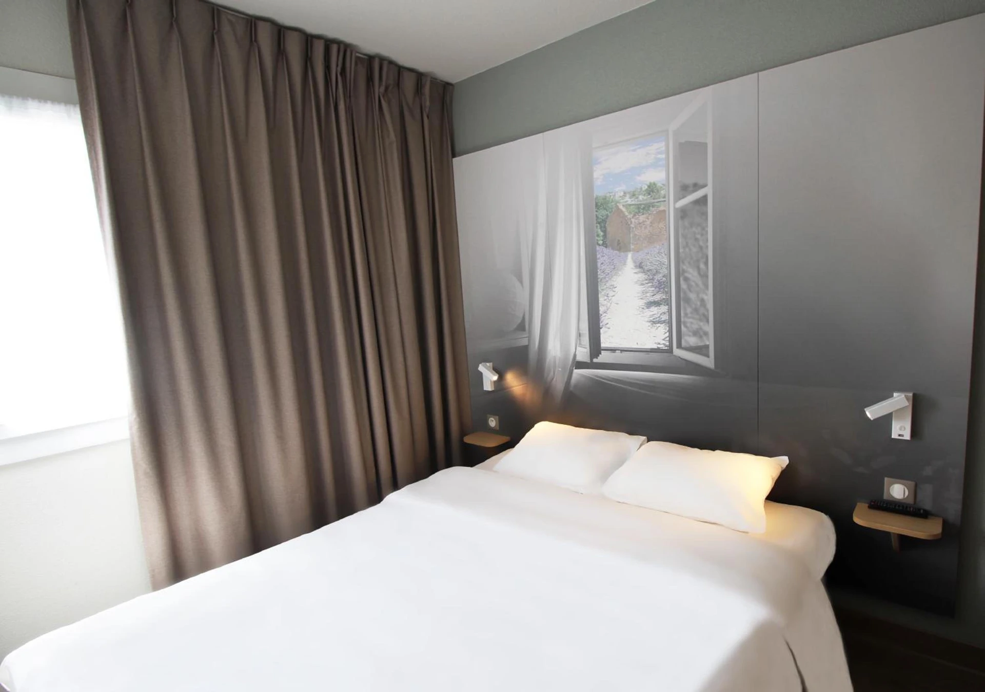 Chambre à B&B HOTEL Valence TGV Romans - Organiser un séminaire d'entreprise à Alixan