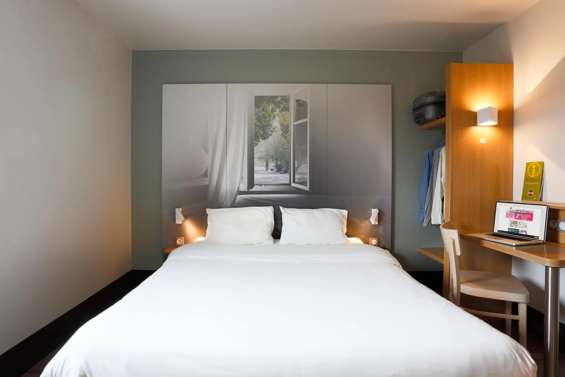 Chambre disponible pour un séminaire d'entreprise à B&B HOTEL Valenciennes Marly - Marly