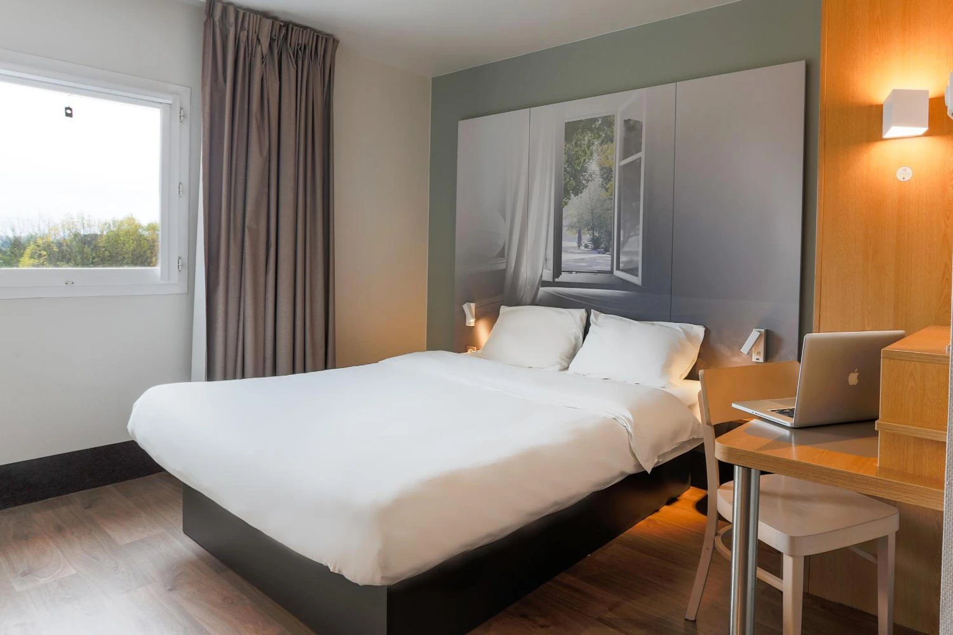 Chambre disponible pour un séminaire d'entreprise à B&B HOTEL Valenciennes Marly - Marly