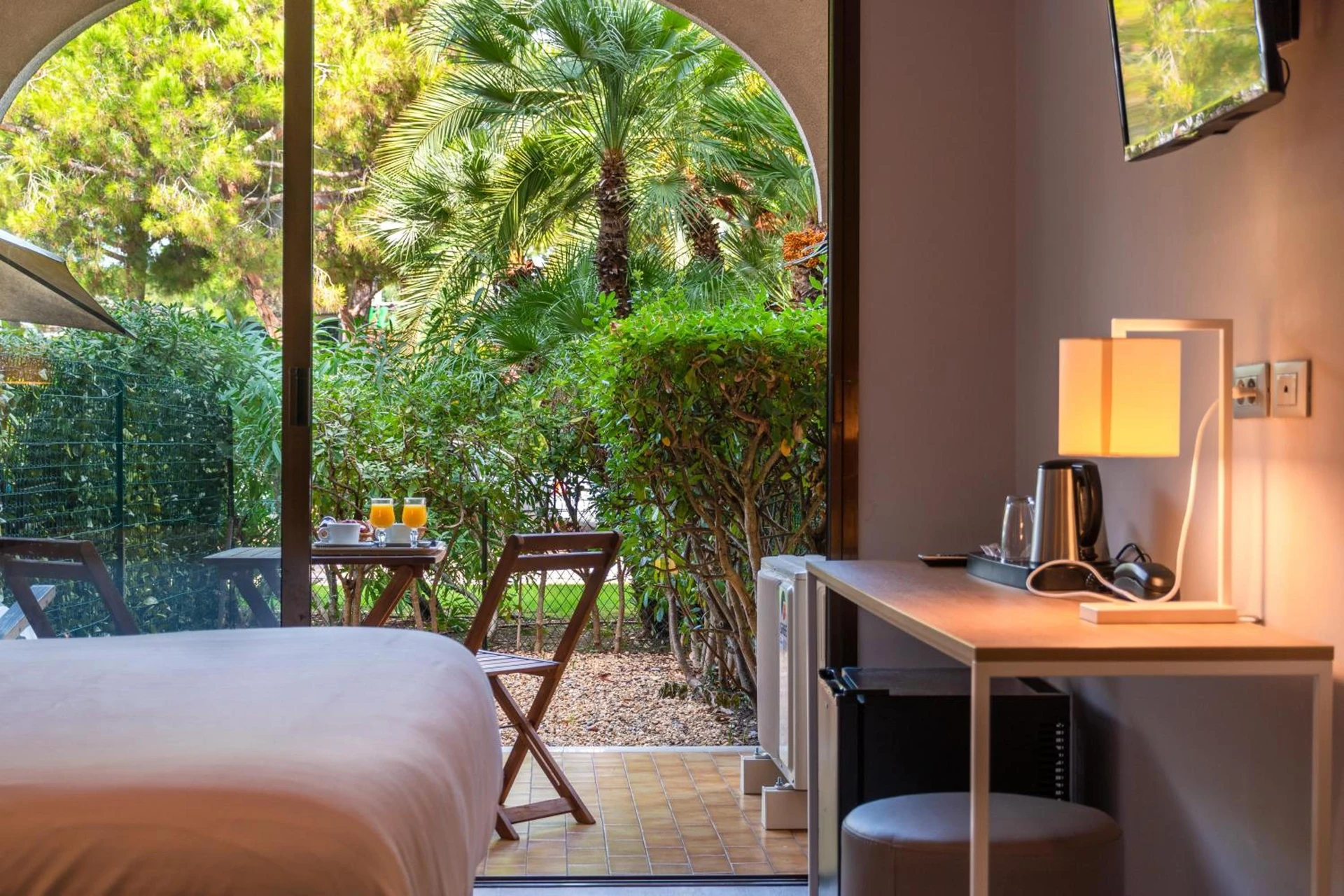 Magnifique chambre pour un séminaire d'entreprise à Hôtel Bahia - Villeneuve-Loubet