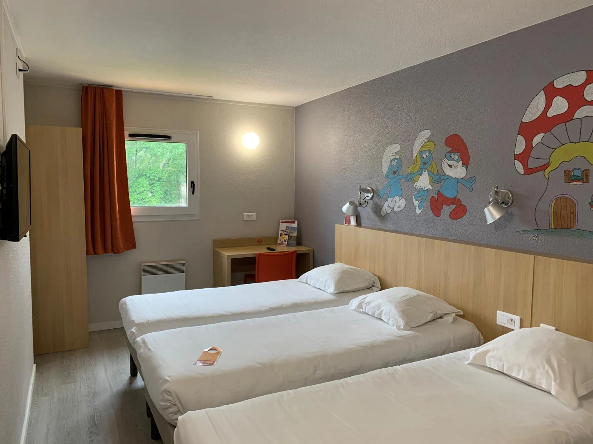 Chambre disponible pour un séminaire d'entreprise à initial by balladins Tours Sud - Chambray-lès-Tours