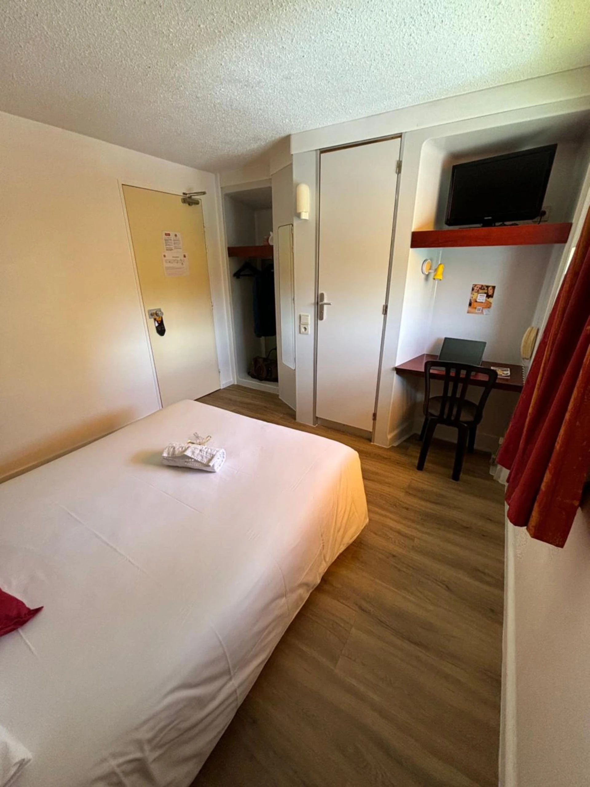 Magnifique chambre pour un séminaire d'entreprise à Initial by Balladins Lyon Villefranche-sur-Saône - Villefranche-sur-Saône