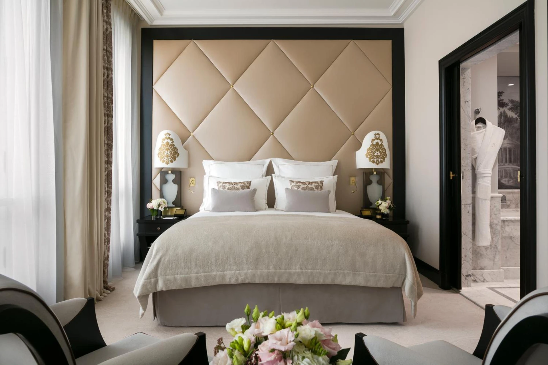 Chambre disponible pour un séminaire d'entreprise à Hôtel Barrière Fouquet's Paris - Paris