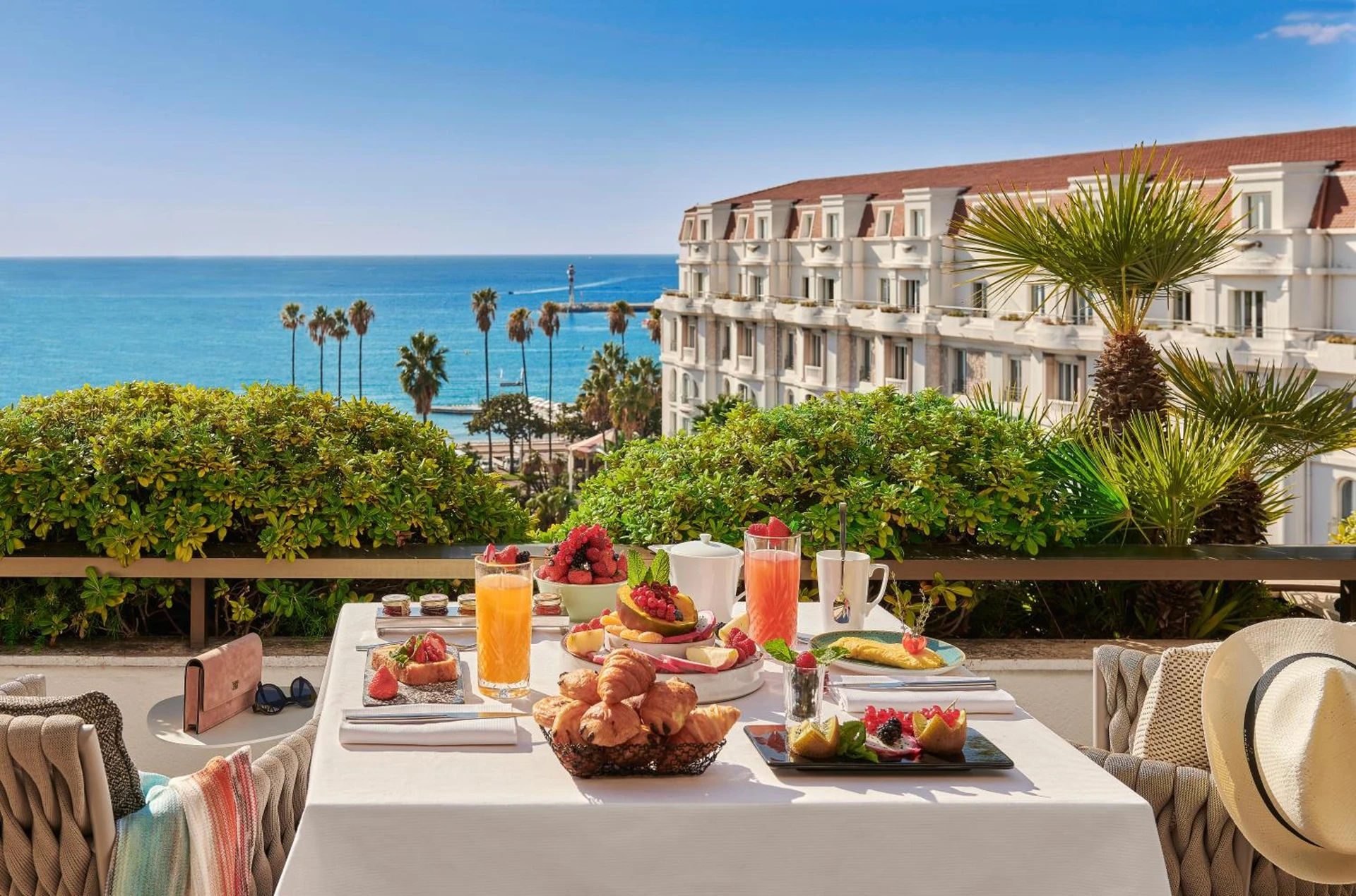 Espaces de team building à Hôtel Barrière Le Gray d'Albion - Organiser un séminaire d'entreprise à Cannes