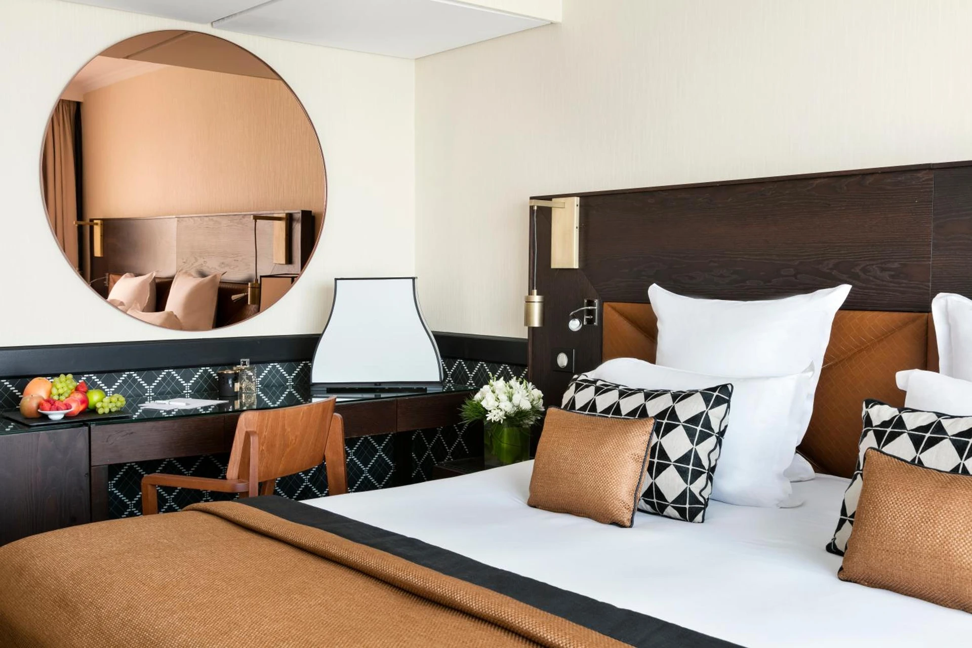 Chambre disponible pour un séminaire d'entreprise à Hôtel Barrière Le Gray d'Albion - Cannes