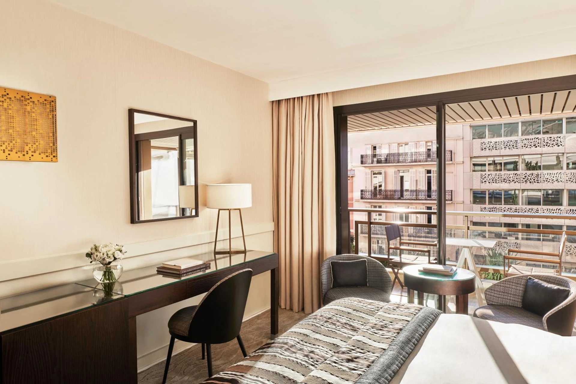 Chambre disponible pour un séminaire d'entreprise à Hôtel Barrière Le Gray d'Albion - Cannes
