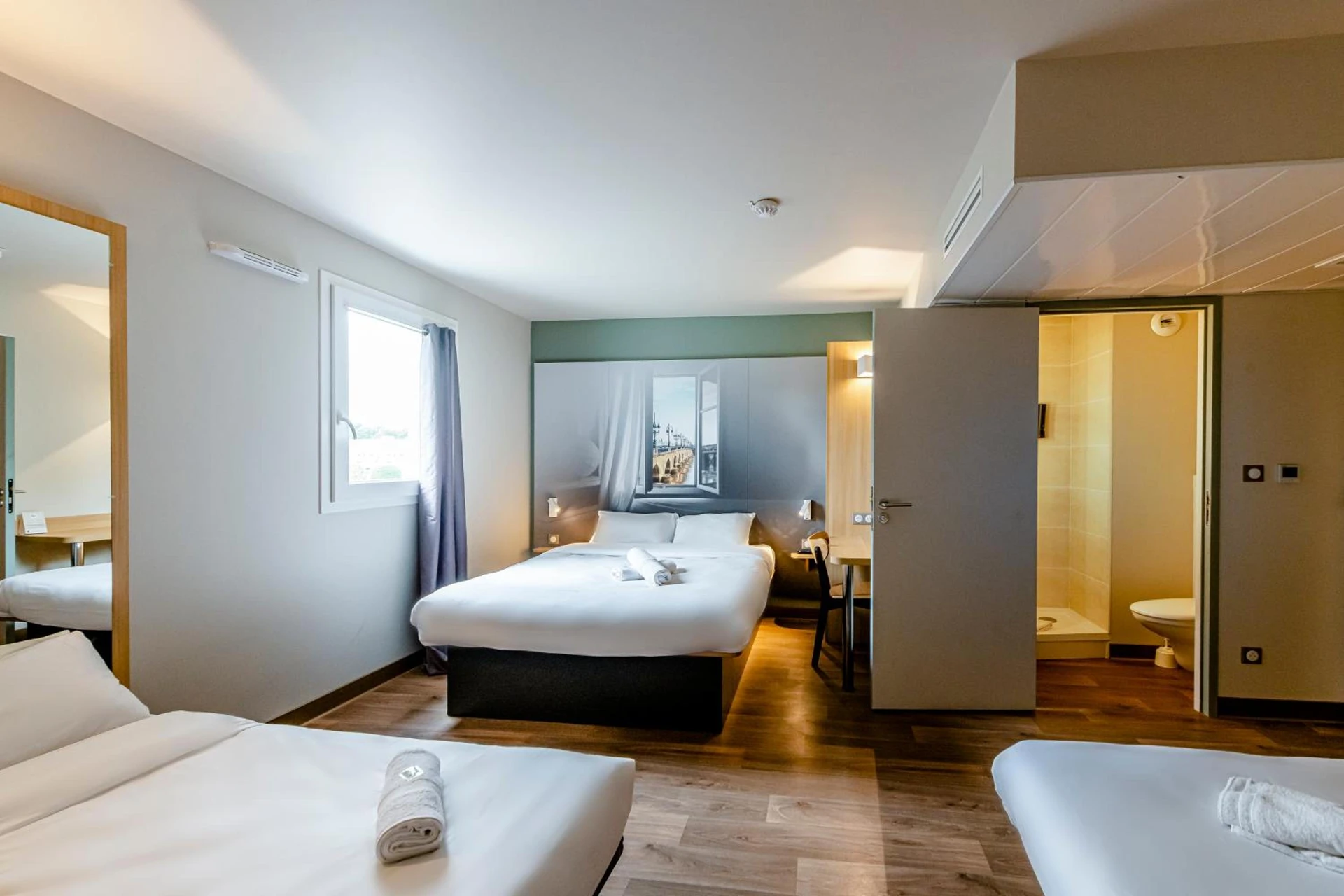 Magnifique chambre pour un séminaire d'entreprise à B&B HOTEL Bordeaux Le Haillan - Le Haillan