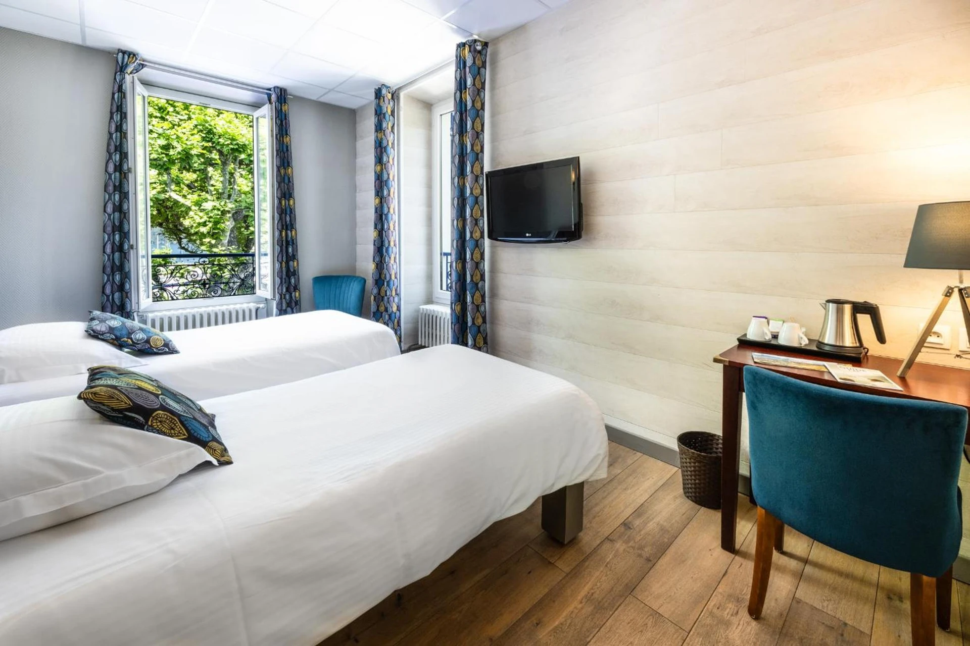 Magnifique chambre pour un séminaire d'entreprise à Hotel Beau Rivage - Aix-les-Bains