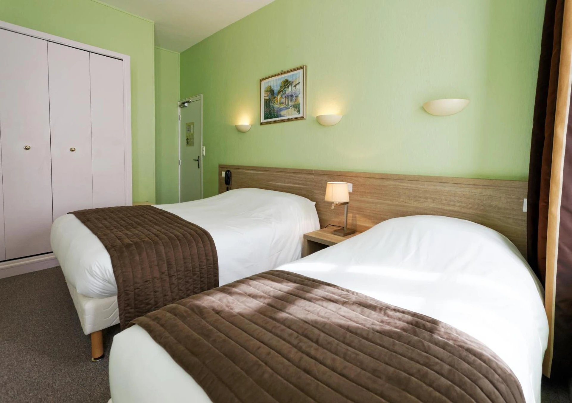 Chambre disponible pour un séminaire d'entreprise à Cit'Hotel Hôtel Beauséjour - Cherbourg-en-Cotentin