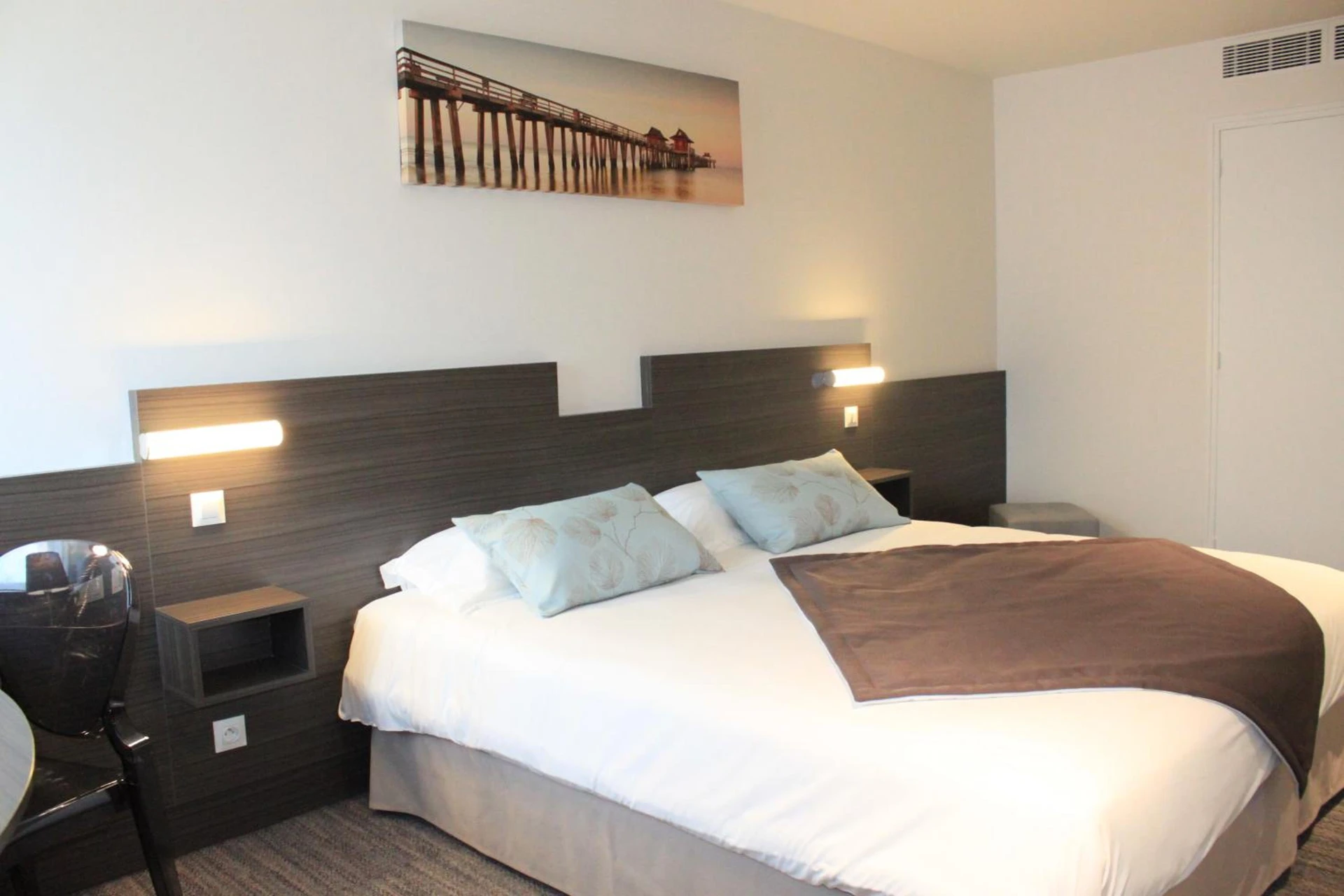 Chambre disponible pour un séminaire d'entreprise à Hôtel Restaurant Bel Air Crevin - Axe Rennes Nantes - Crévin