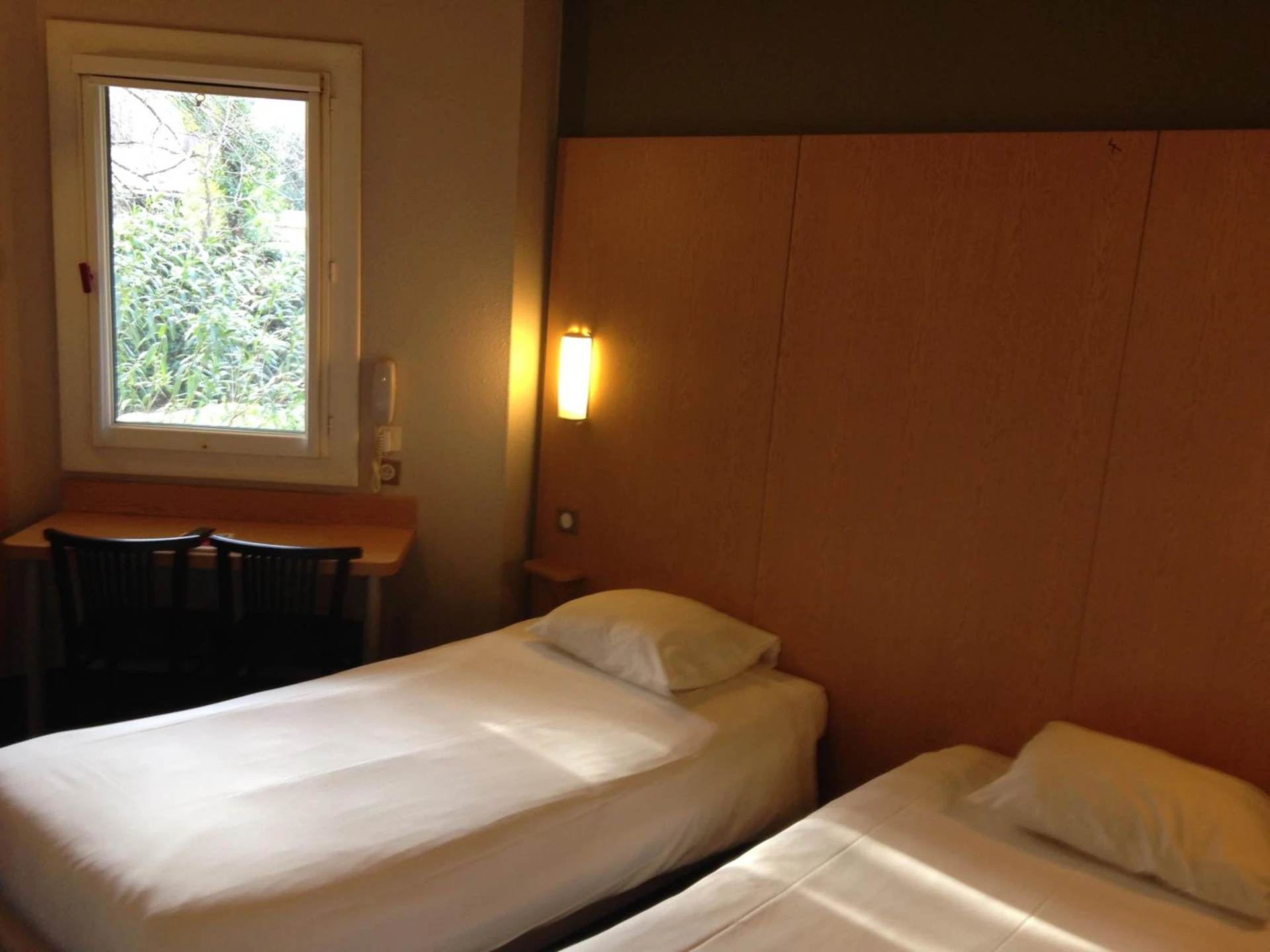 Chambre disponible pour un séminaire d'entreprise à Hotel Bel Alp Manosque - Manosque