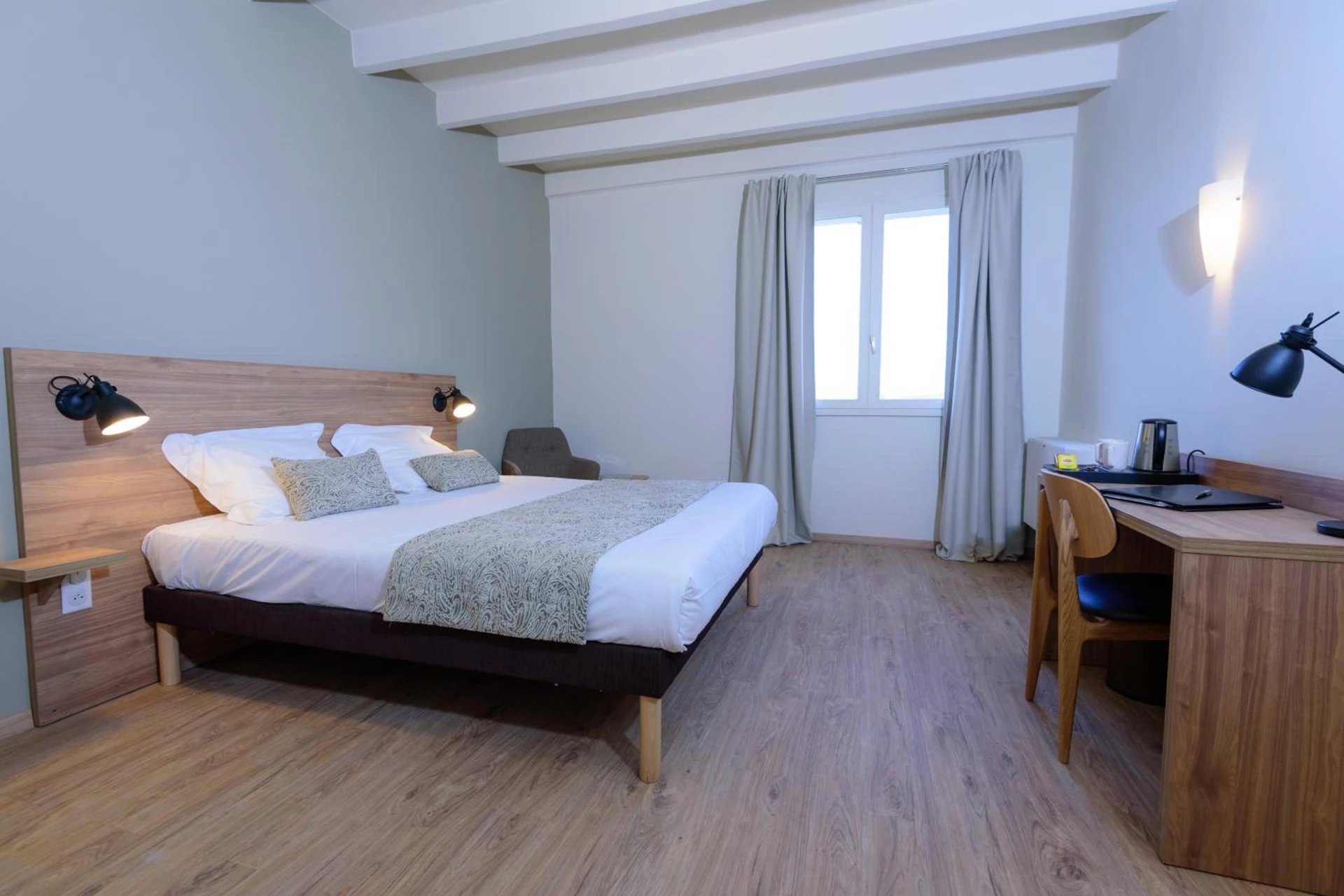Magnifique chambre pour un séminaire d'entreprise à Hôtel Belesso - Fontvieille