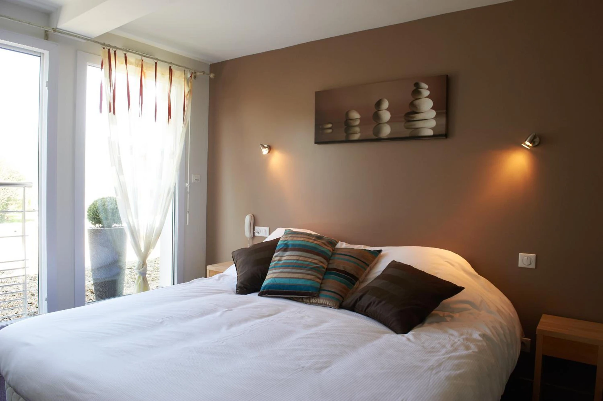 Chambre disponible pour un séminaire d'entreprise à Logis Hotel Belle-Vue - Paris