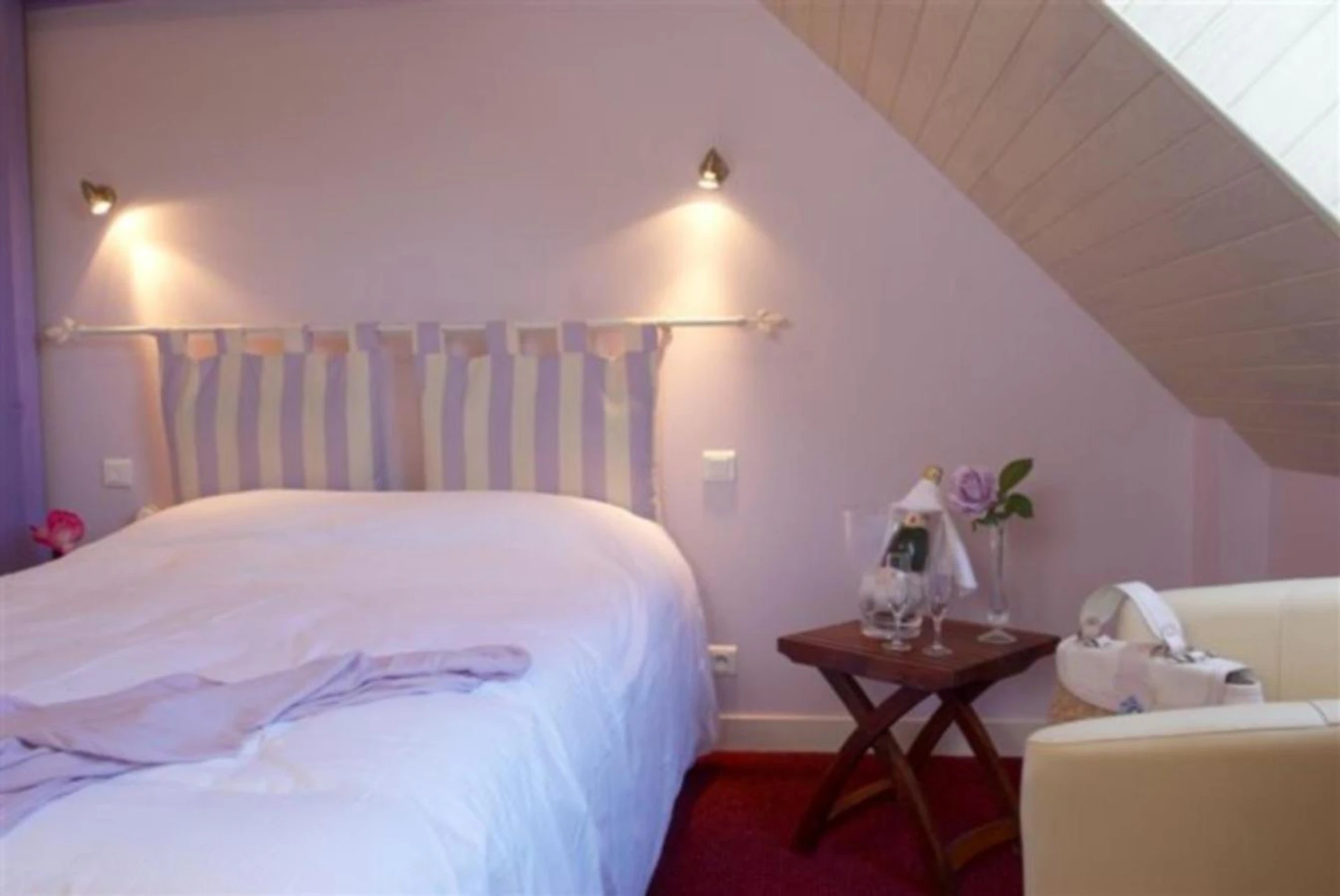 Chambre disponible pour un séminaire d'entreprise à Logis Hotel Belle-Vue - Paris