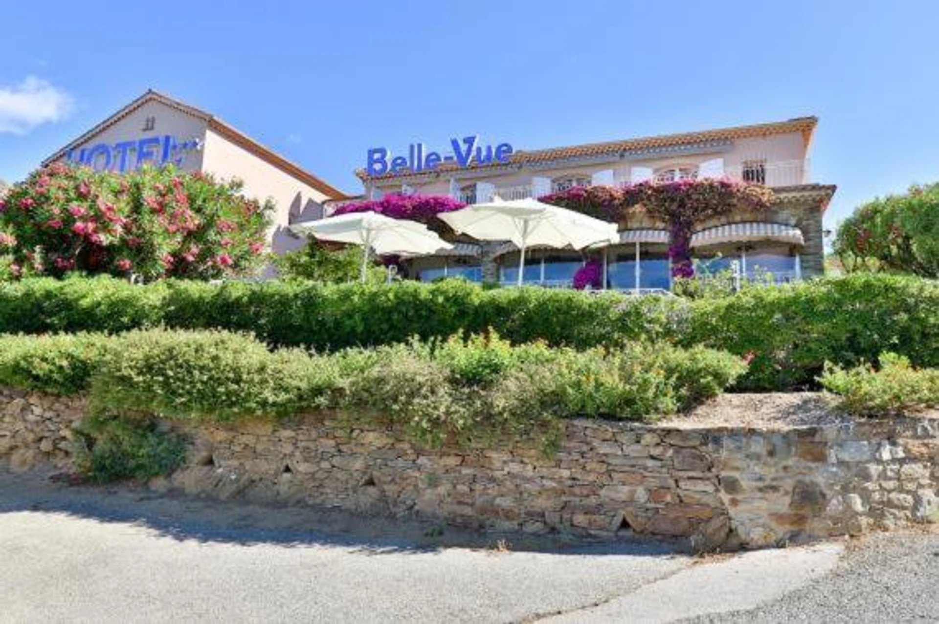 Salle de séminaire à Hotel Belle Vue - Organiser un événement professionnel à Le Lavandou