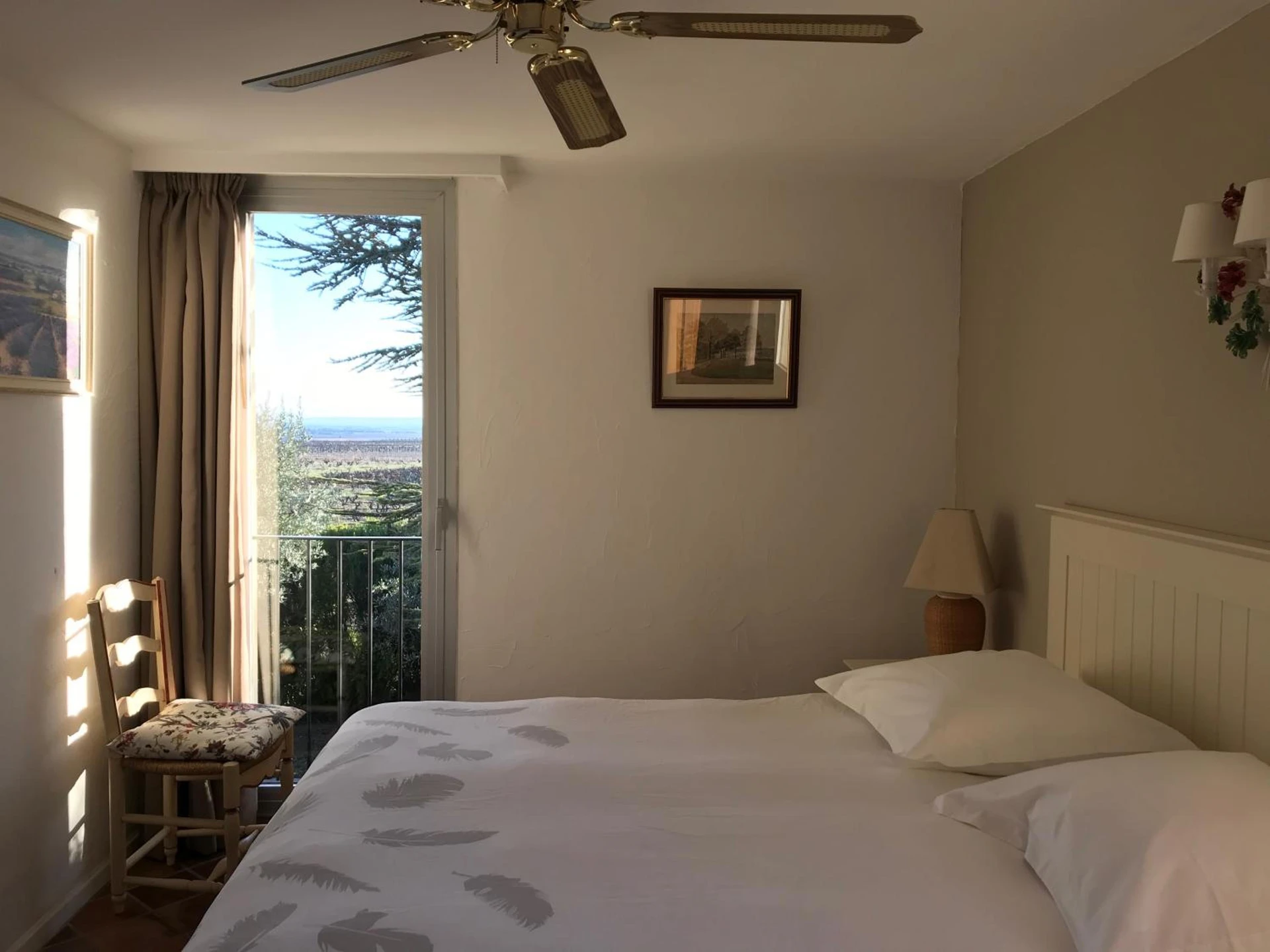 Chambre disponible pour un séminaire d'entreprise à Hotel Bellerive - Rasteau