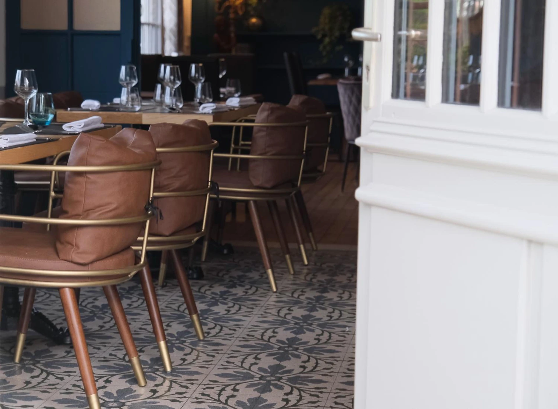Lieu convivial pour un séminaire d'entreprise à LOGIS HOTEL BELLEVUE RESTAURANT LA POMME d'OR - Coucy-le-Château-Auffrique - En savoir plus 