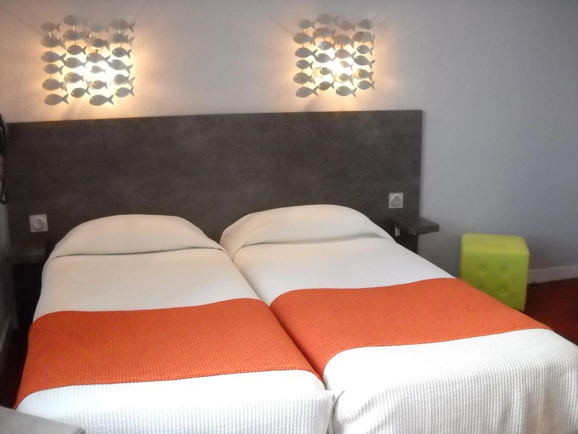 Chambre disponible pour un séminaire d'entreprise à Logis Hotel Bellevue - Roscoff