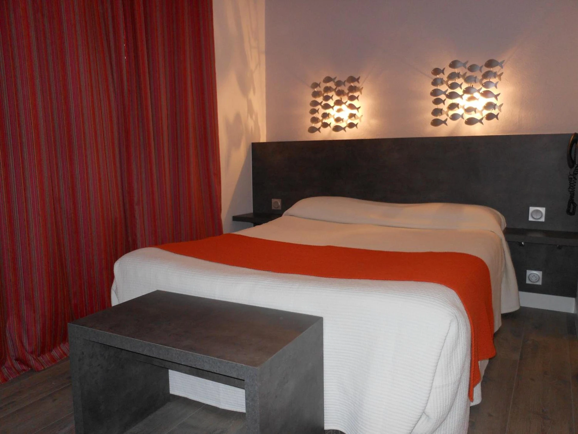 Chambre disponible pour un séminaire d'entreprise à Logis Hotel Bellevue - Roscoff