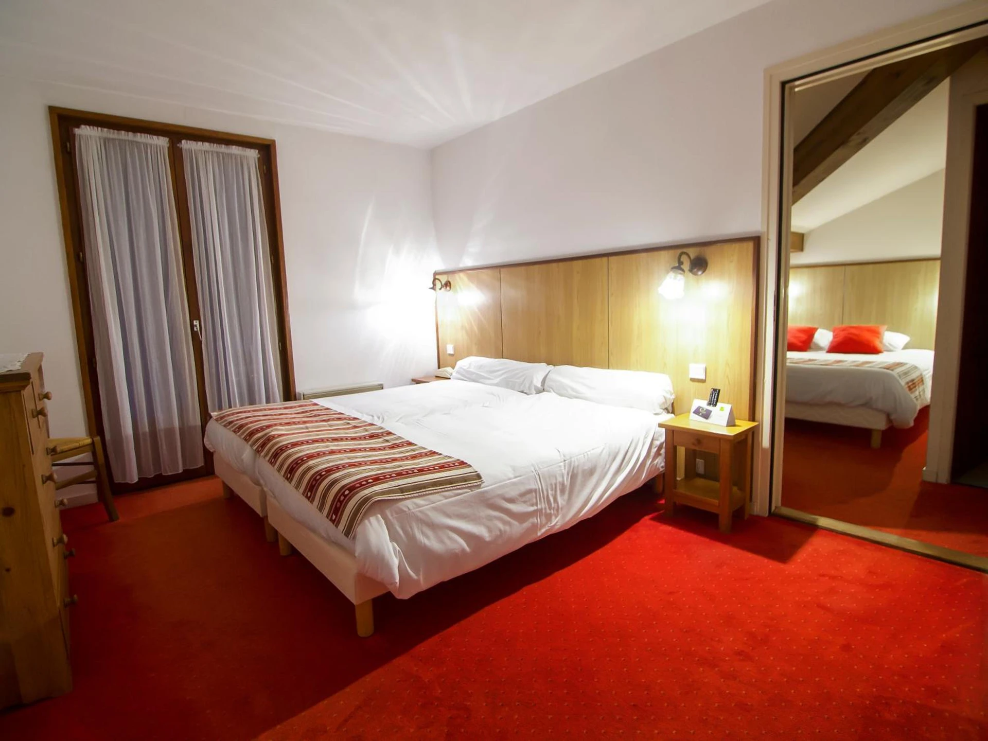 Chambre disponible pour un séminaire d'entreprise à Hôtel Le Bellevue - Thollon-les-Mémises
