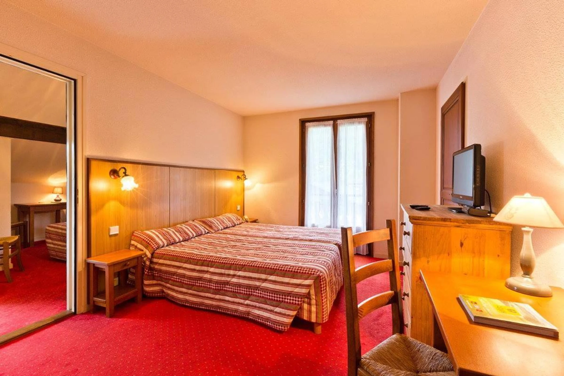 Chambre disponible pour un séminaire d'entreprise à Hôtel Le Bellevue - Thollon-les-Mémises