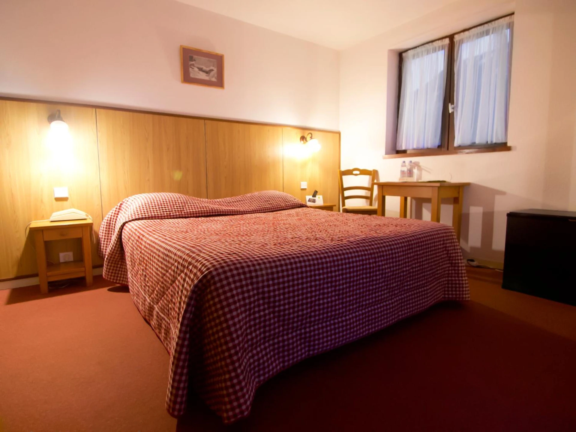 Magnifique chambre pour un séminaire d'entreprise à Hôtel Le Bellevue - Thollon-les-Mémises