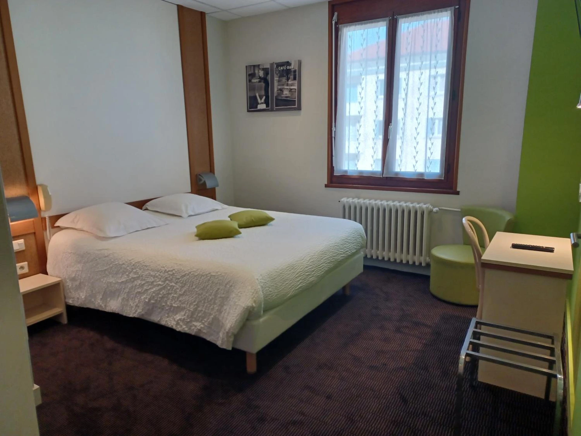 Chambre disponible pour un séminaire d'entreprise à Logis - Hôtel Restaurant Bellevue Annecy - Annecy