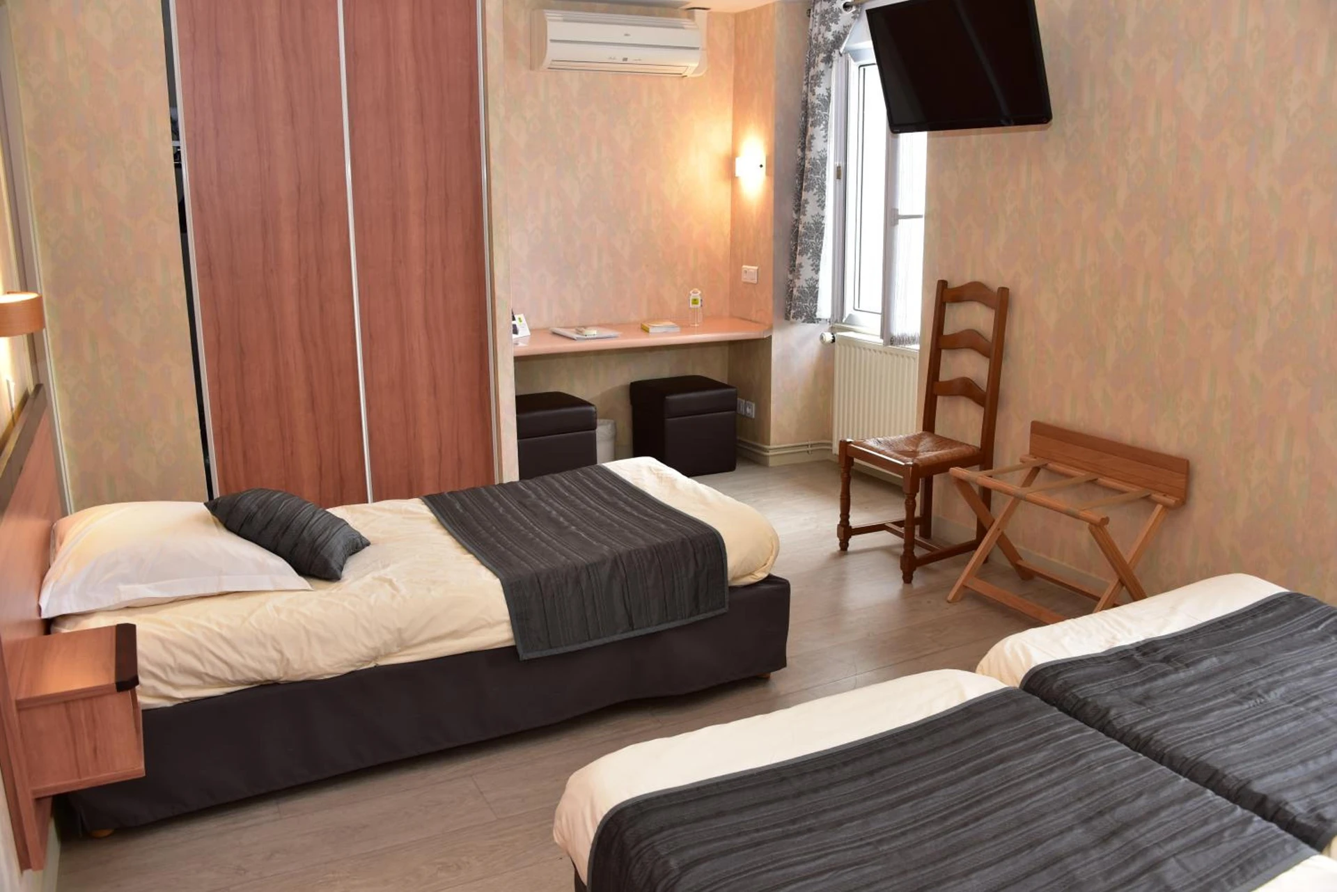 Organiser un séminaire d'entreprise : Logis Hôtel Bellevue à bessines-sur-gartempe