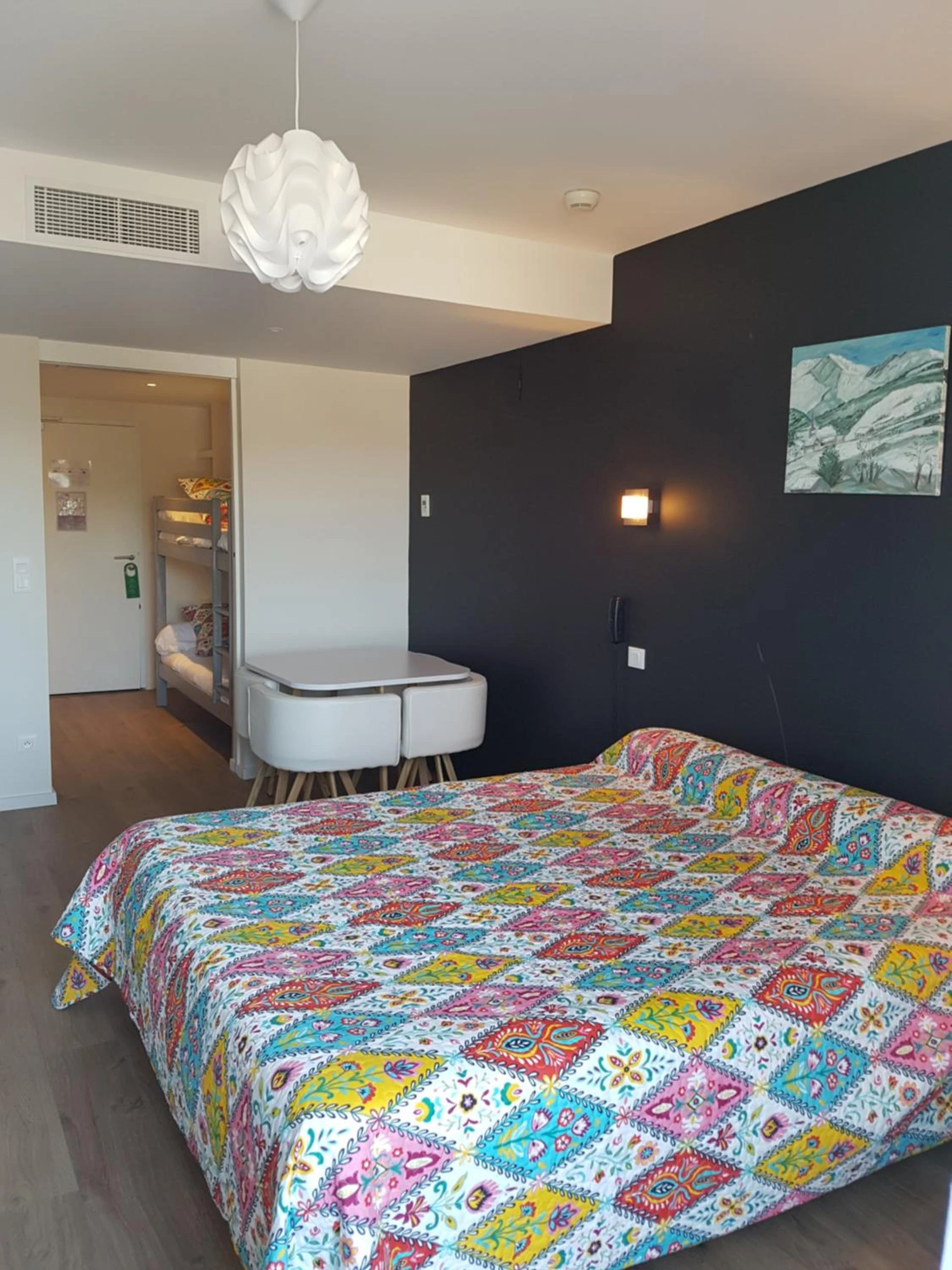 Chambre disponible pour un séminaire d'entreprise à Hôtel Résidence Bergara - Souraïde