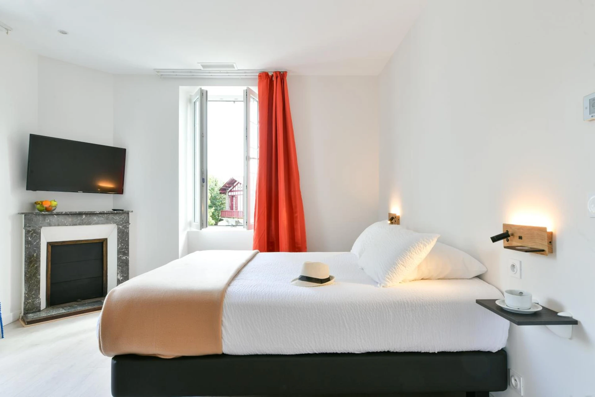 Magnifique chambre pour un séminaire d'entreprise à Logis Hotel & Restaurant Bergeret Sport - Hendaye