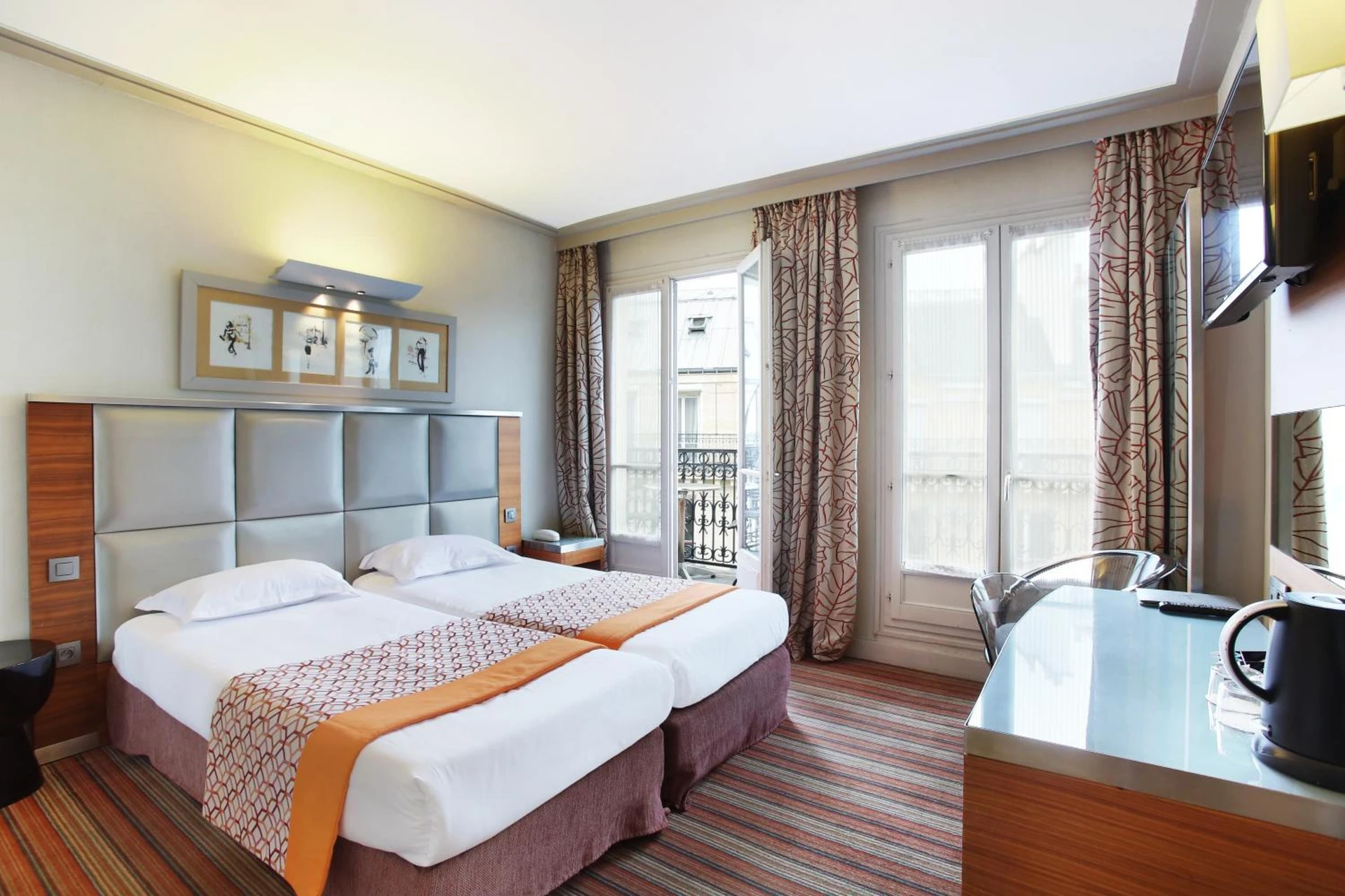 Chambre disponible pour un séminaire d'entreprise à Hotel Berne Opera - Paris