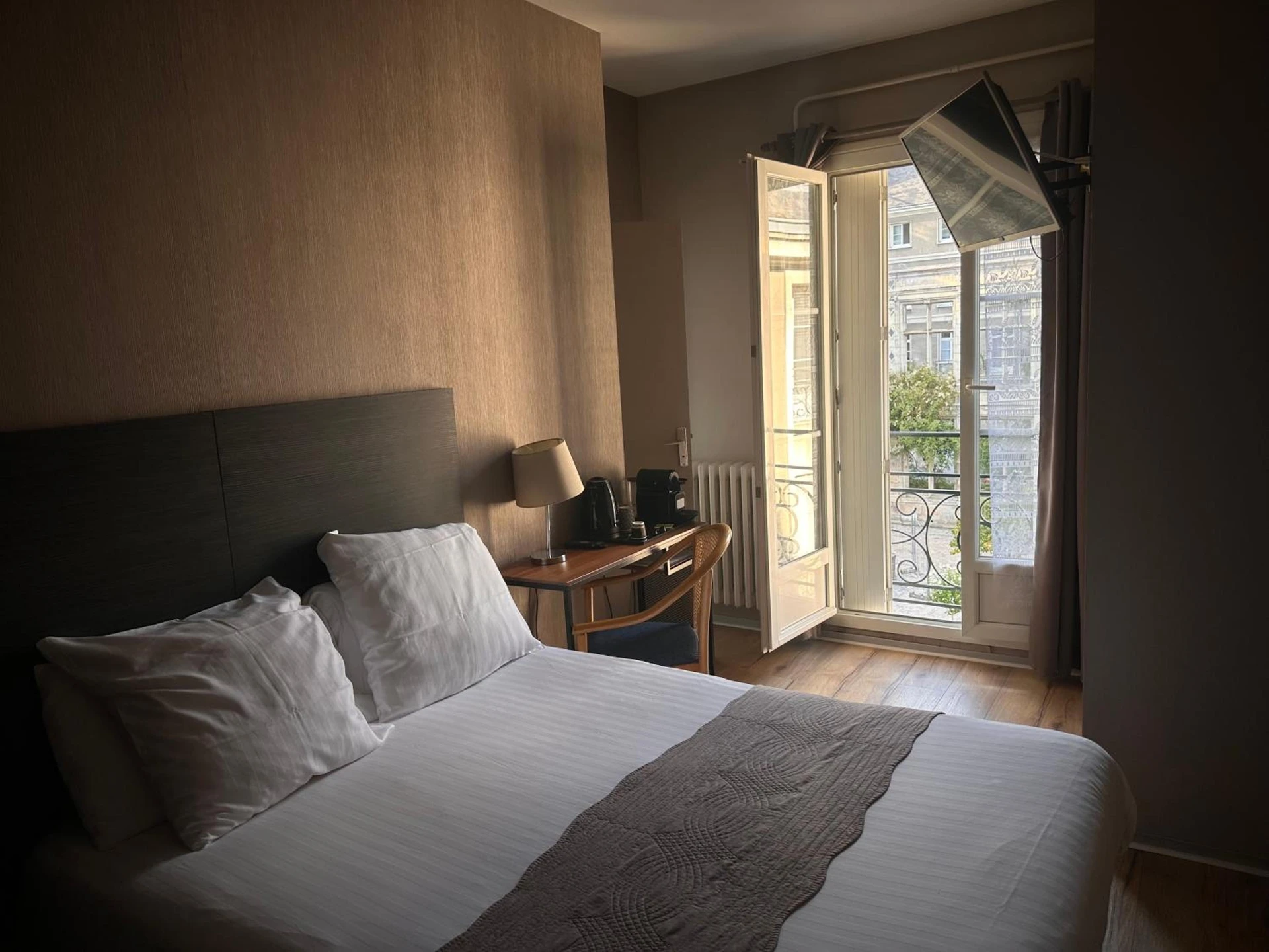 Chambre disponible pour un séminaire d'entreprise à Hotel Berthelot - Royan