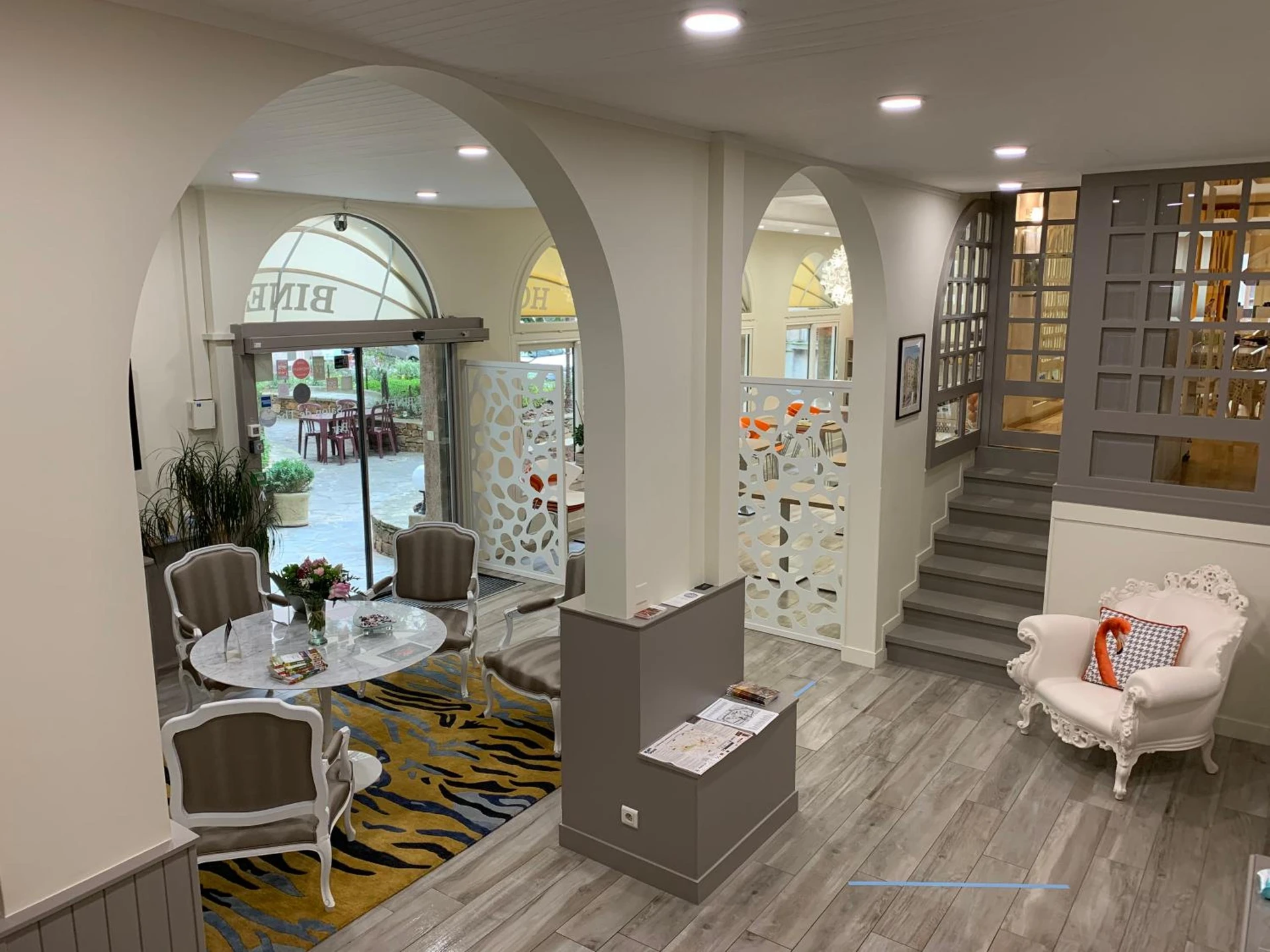 Salle de séminaire à Hotel Biney - Organiser un événement professionnel à Reilhanette