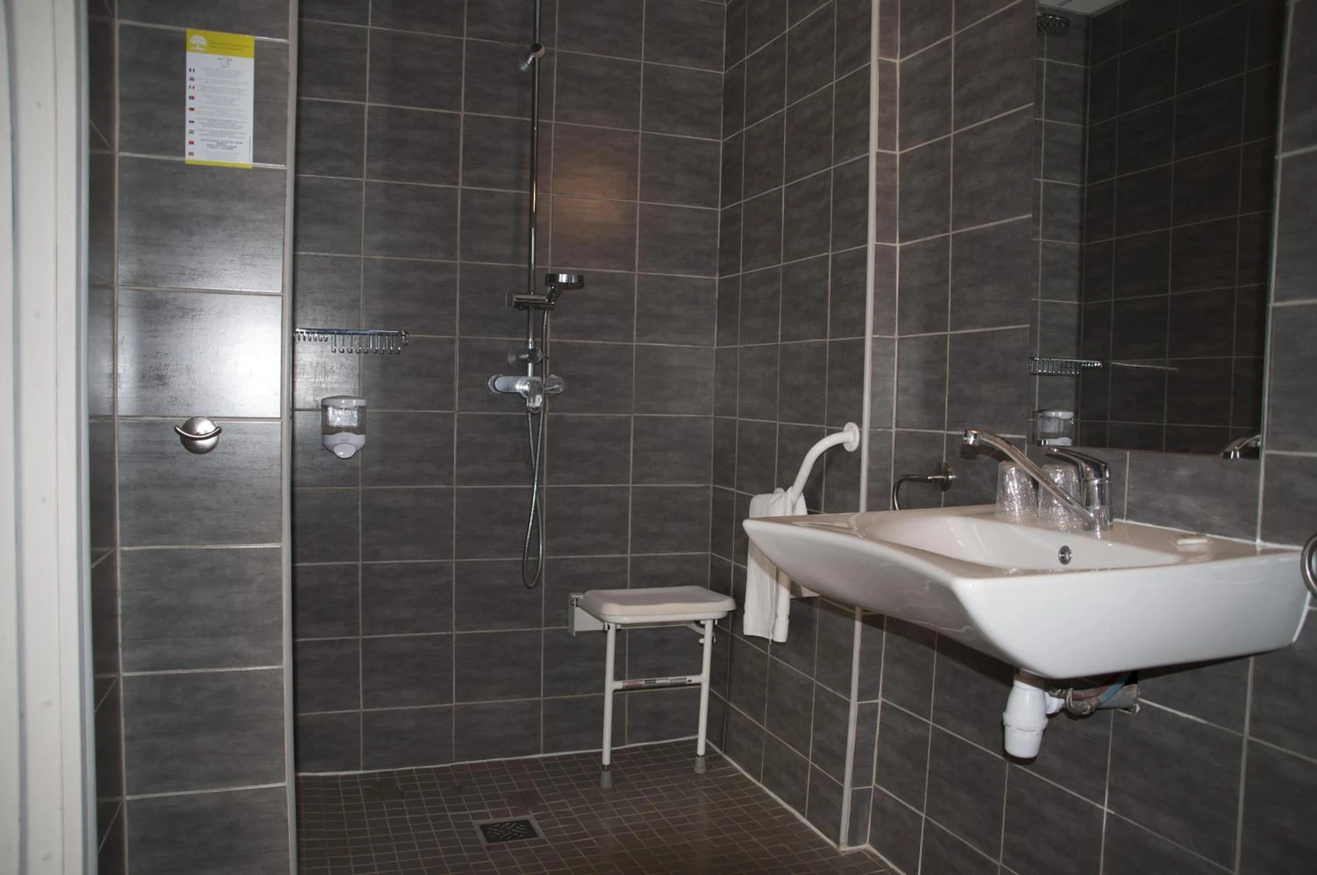 Organiser un séminaire d'entreprise : Hotel Bleu Azur à l-isle-jourdain