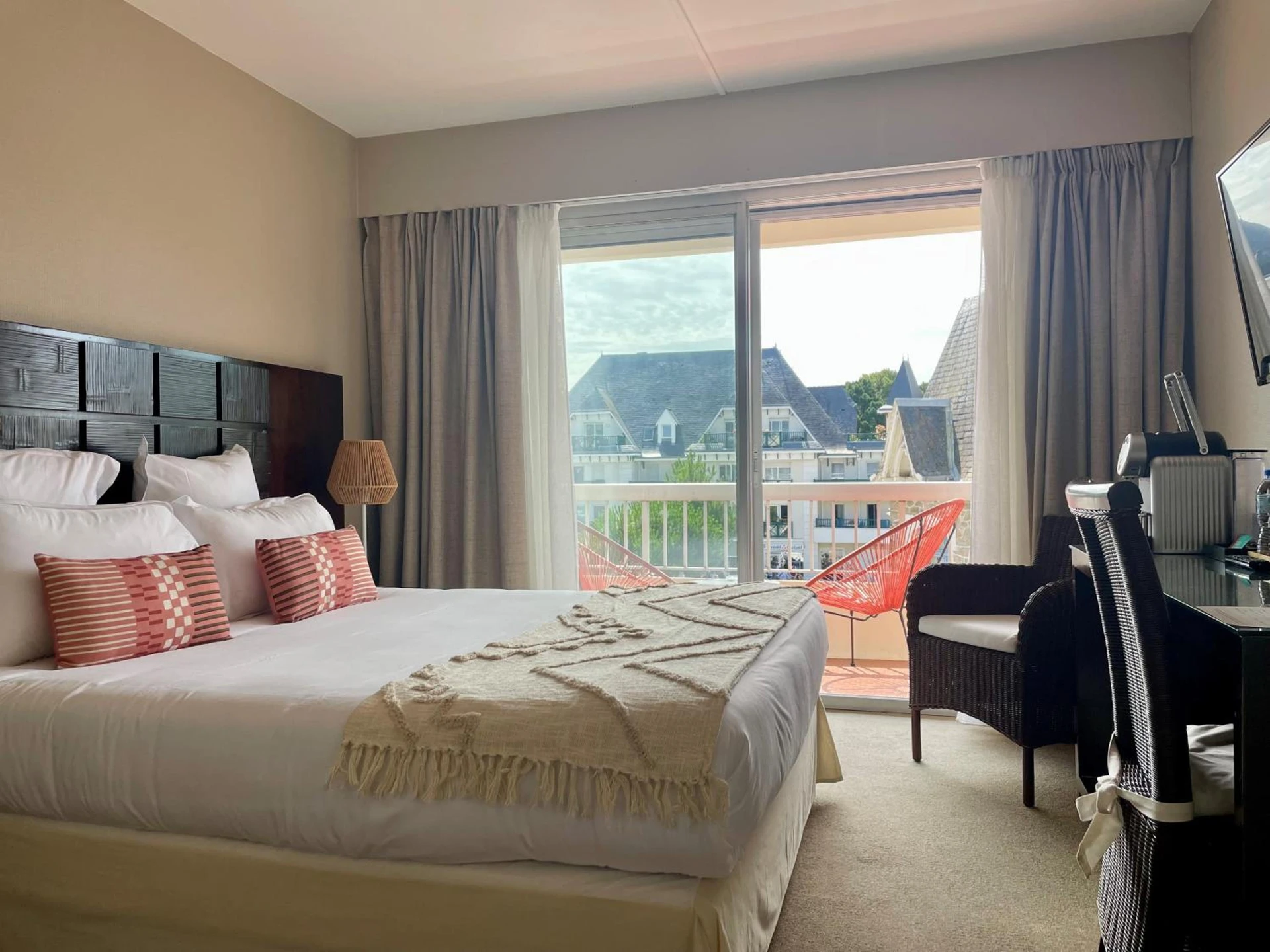 Chambre disponible pour un séminaire d'entreprise à Hôtel BO & MIA - Serris