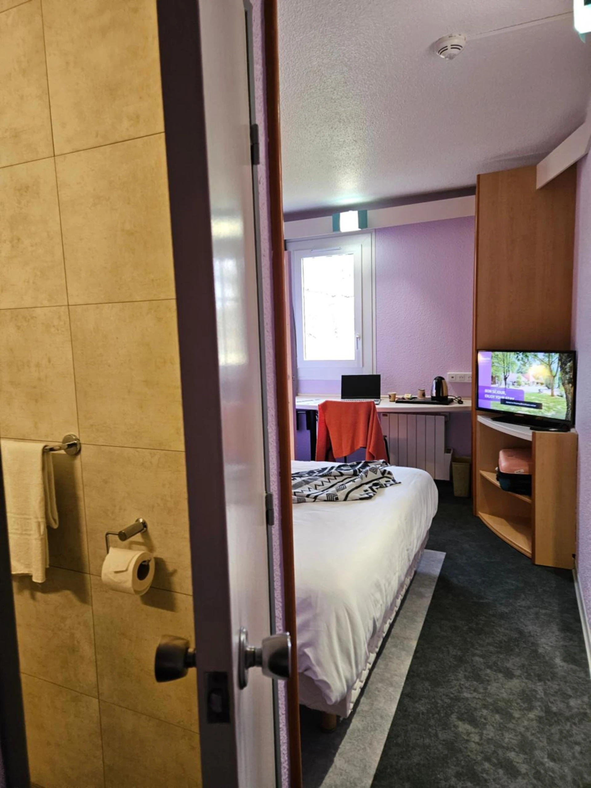Chambre disponible pour un séminaire d'entreprise à Hotel Bonanite - Villers-Cotterêts