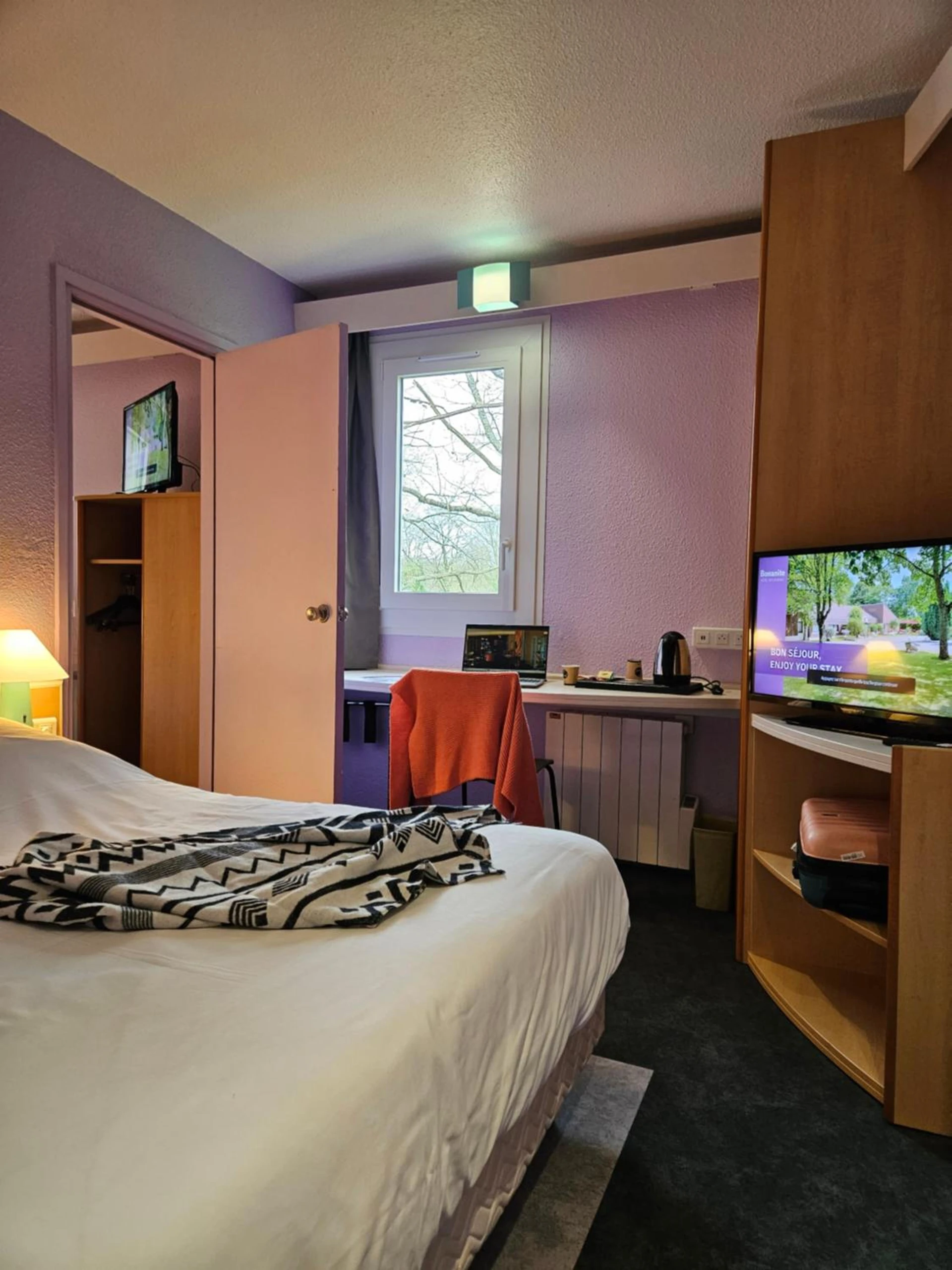 Chambre disponible pour un séminaire d'entreprise à Hotel Bonanite - Villers-Cotterêts