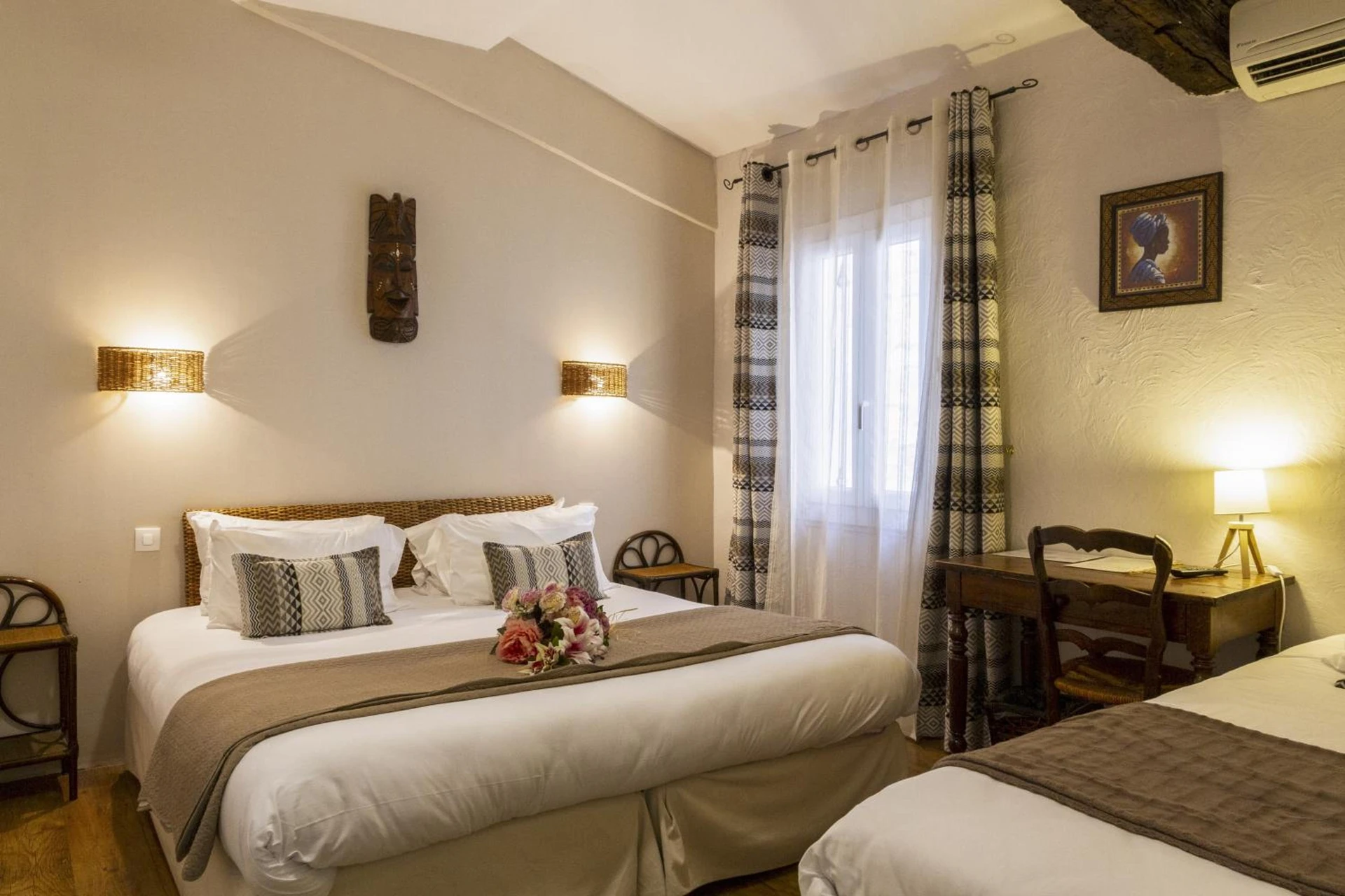 Chambre disponible pour un séminaire d'entreprise à Hotel Boquier - Aix-les-Bains