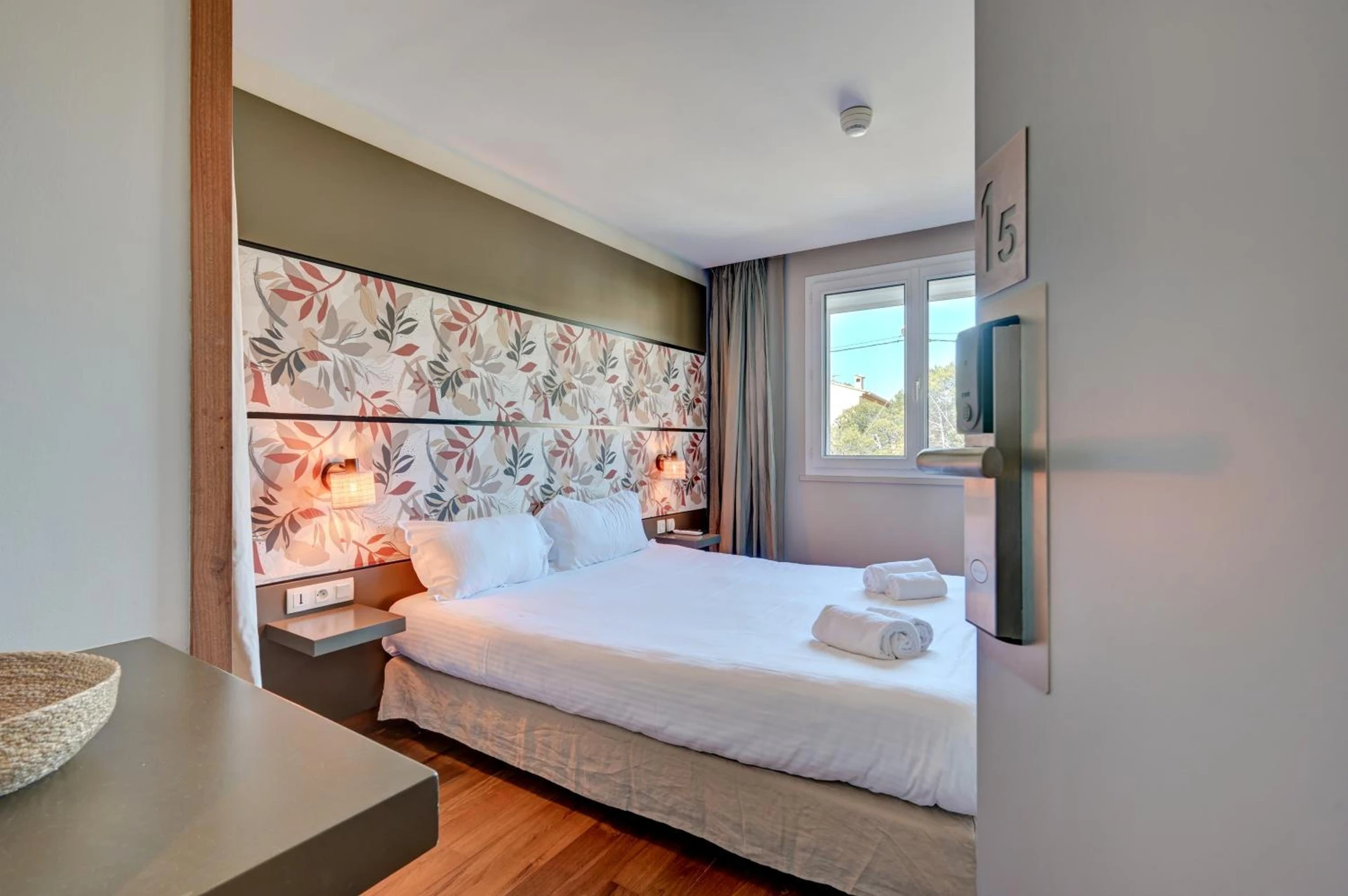 Chambre disponible pour un séminaire d'entreprise à Hôtel Bor - Saint-Pierre-de-Rivière