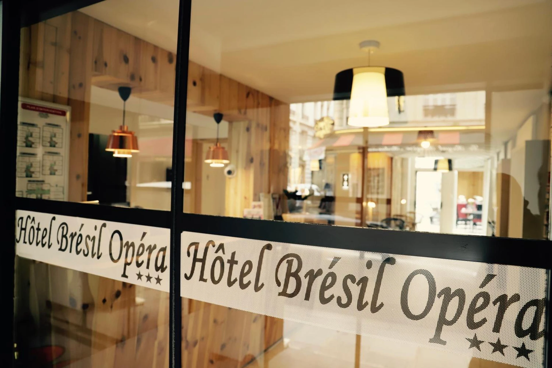 Espaces de team building à Hôtel Brésil Opéra SPA - Organiser un séminaire d'entreprise à Paris