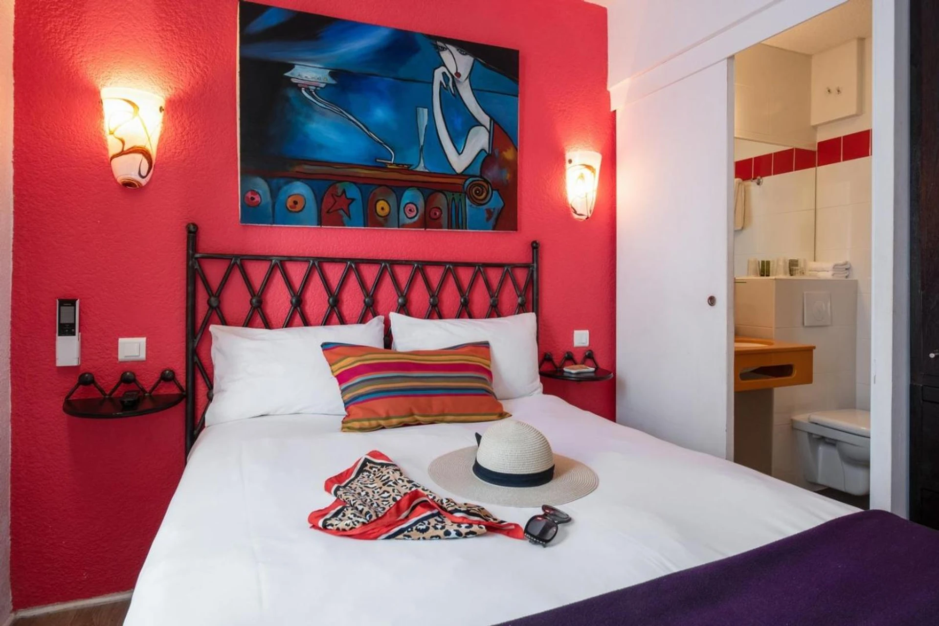 Chambre disponible pour un séminaire d'entreprise à Hôtel Brimer Cannes - Parentignat