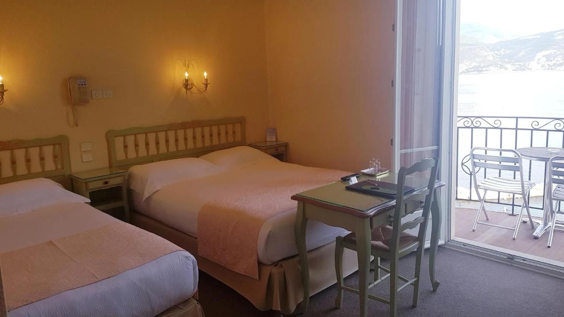 Chambre disponible pour un séminaire d'entreprise à Hôtel de Charme Brise Marine - Le Val