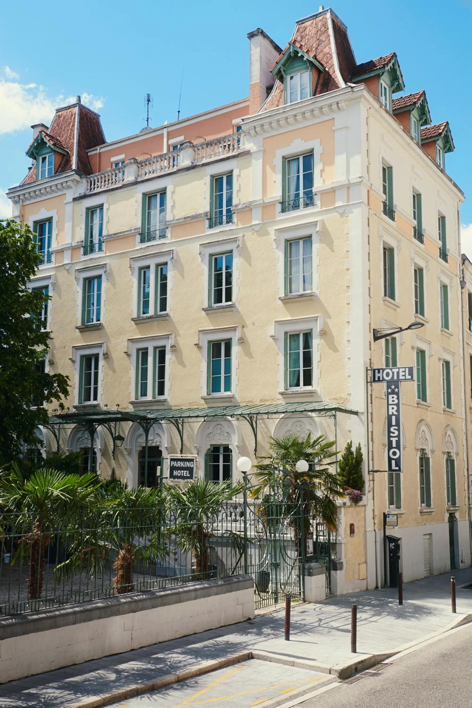 Salle de séminaire à Hôtel Bristol Pau - Organiser un événement professionnel à Pau
