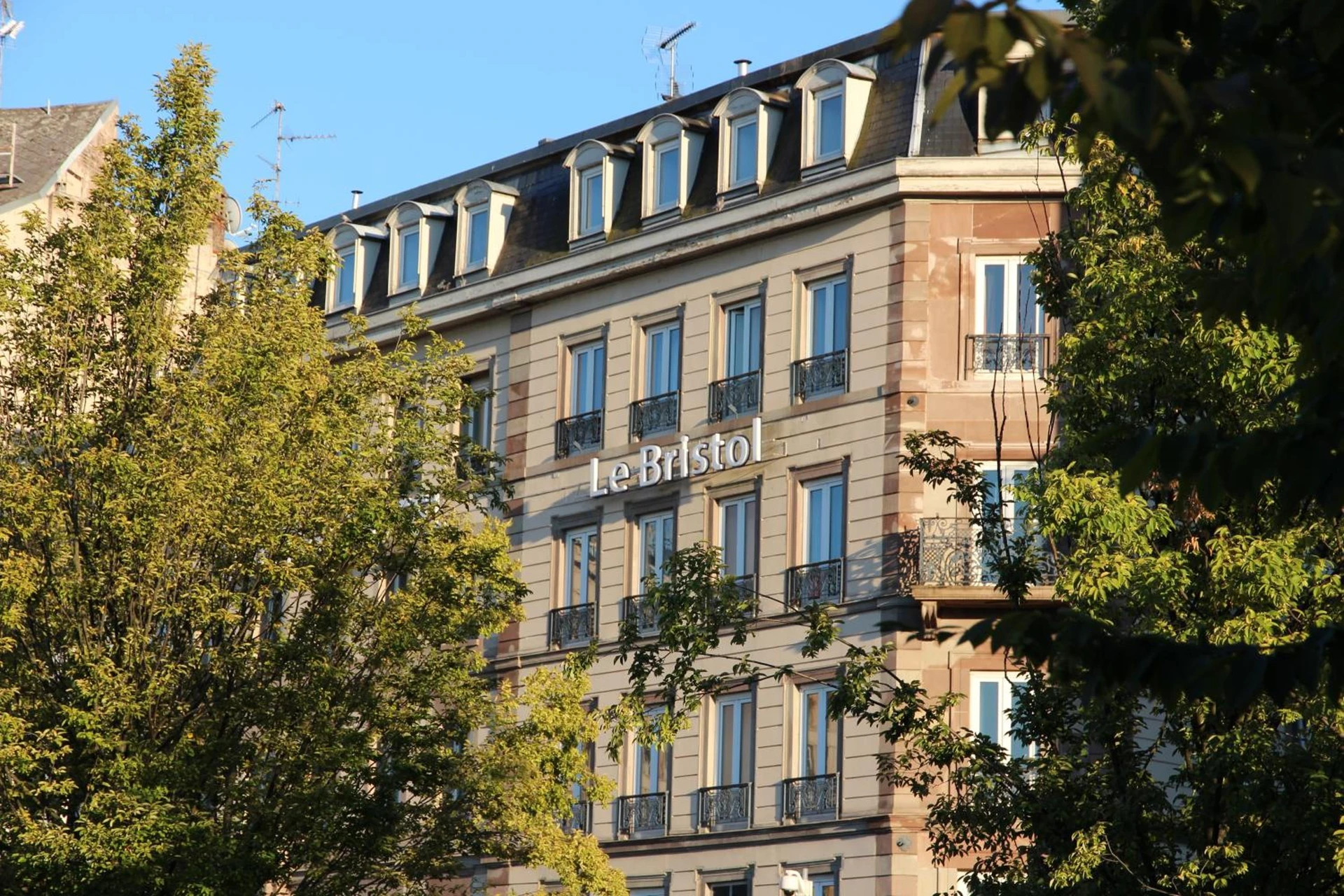 Salle de séminaire à Hôtel Le Bristol Strasbourg Gare - Organiser un événement professionnel à Strasbourg