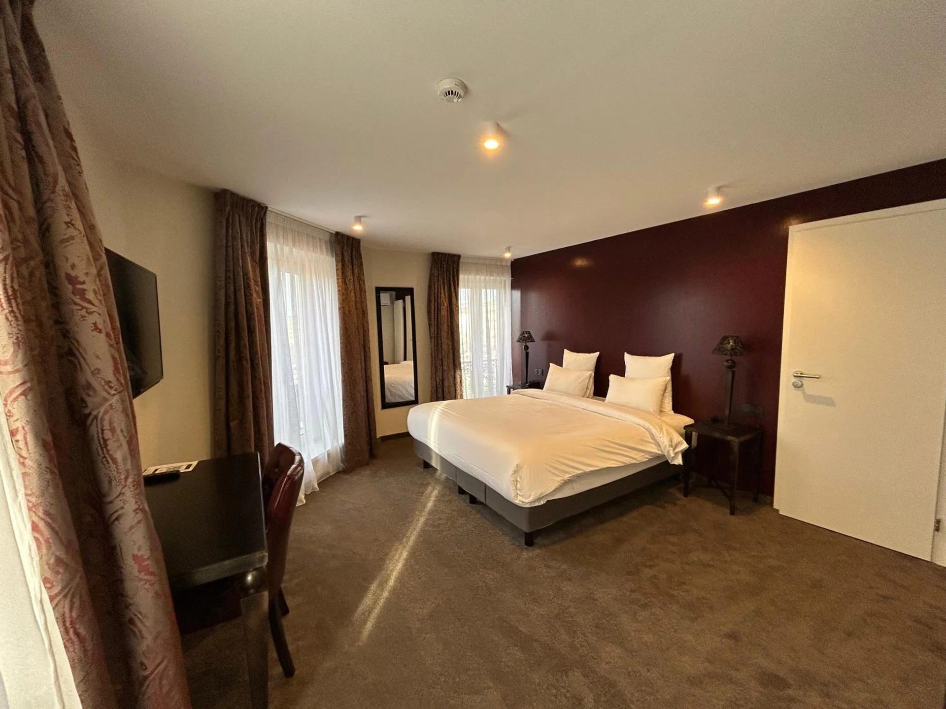 Chambre disponible pour un séminaire d'entreprise à Hôtel Le Bristol Strasbourg Gare - Strasbourg