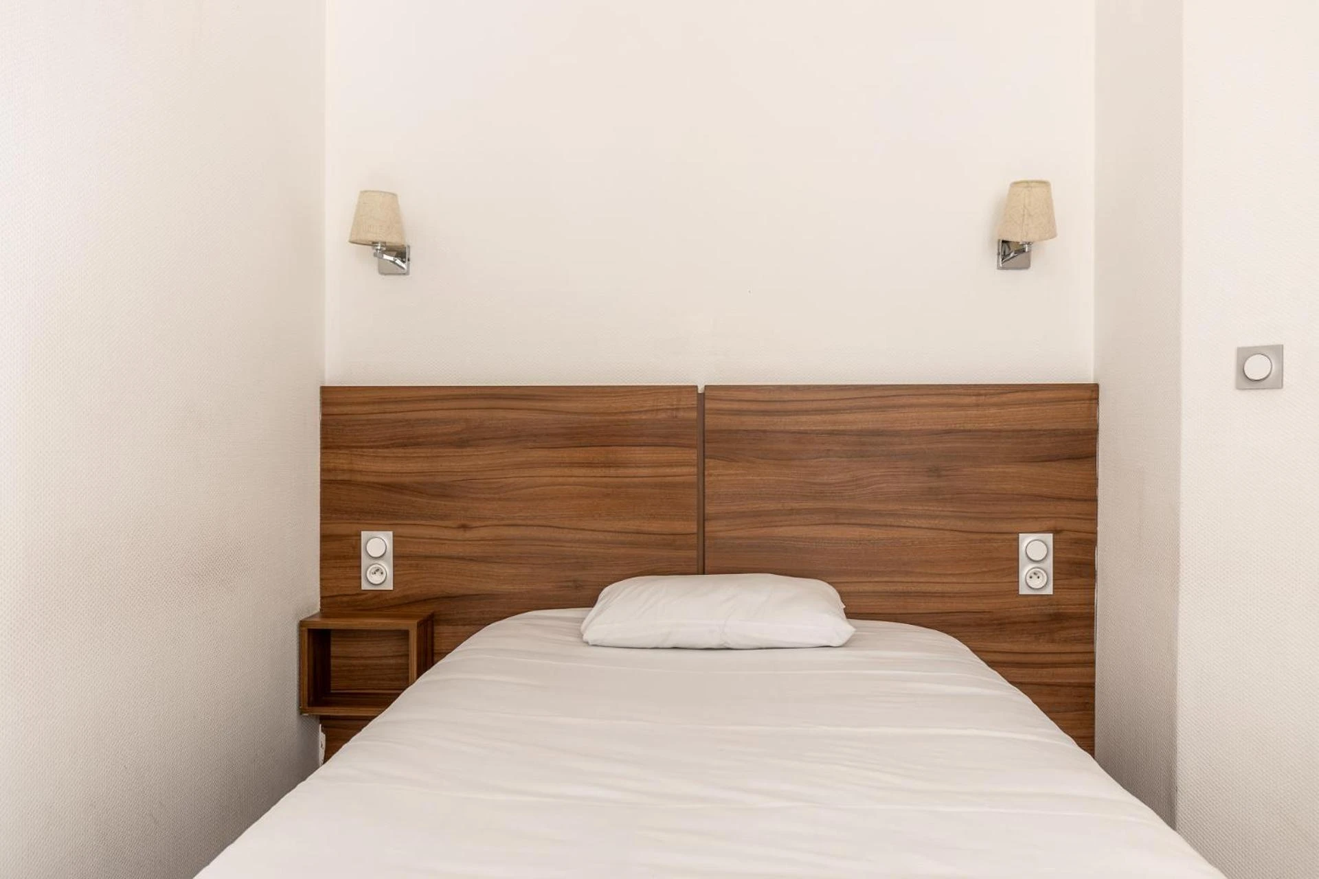 Magnifique chambre pour un séminaire d'entreprise à Hotel Bristol Metz Centre Gare - Metz