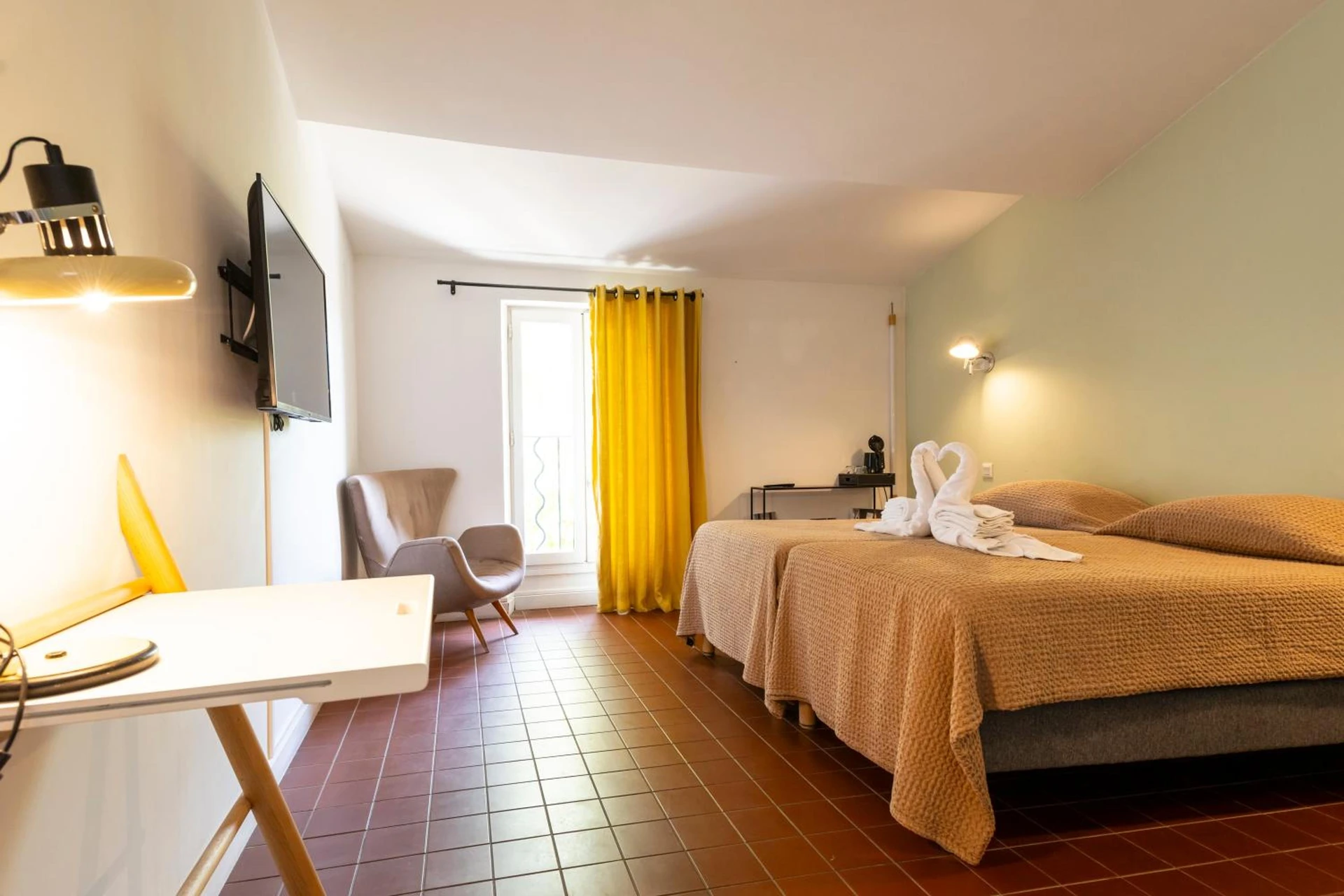 Chambre disponible pour un séminaire d'entreprise à Hotel Burrhus - Vaison-la-Romaine