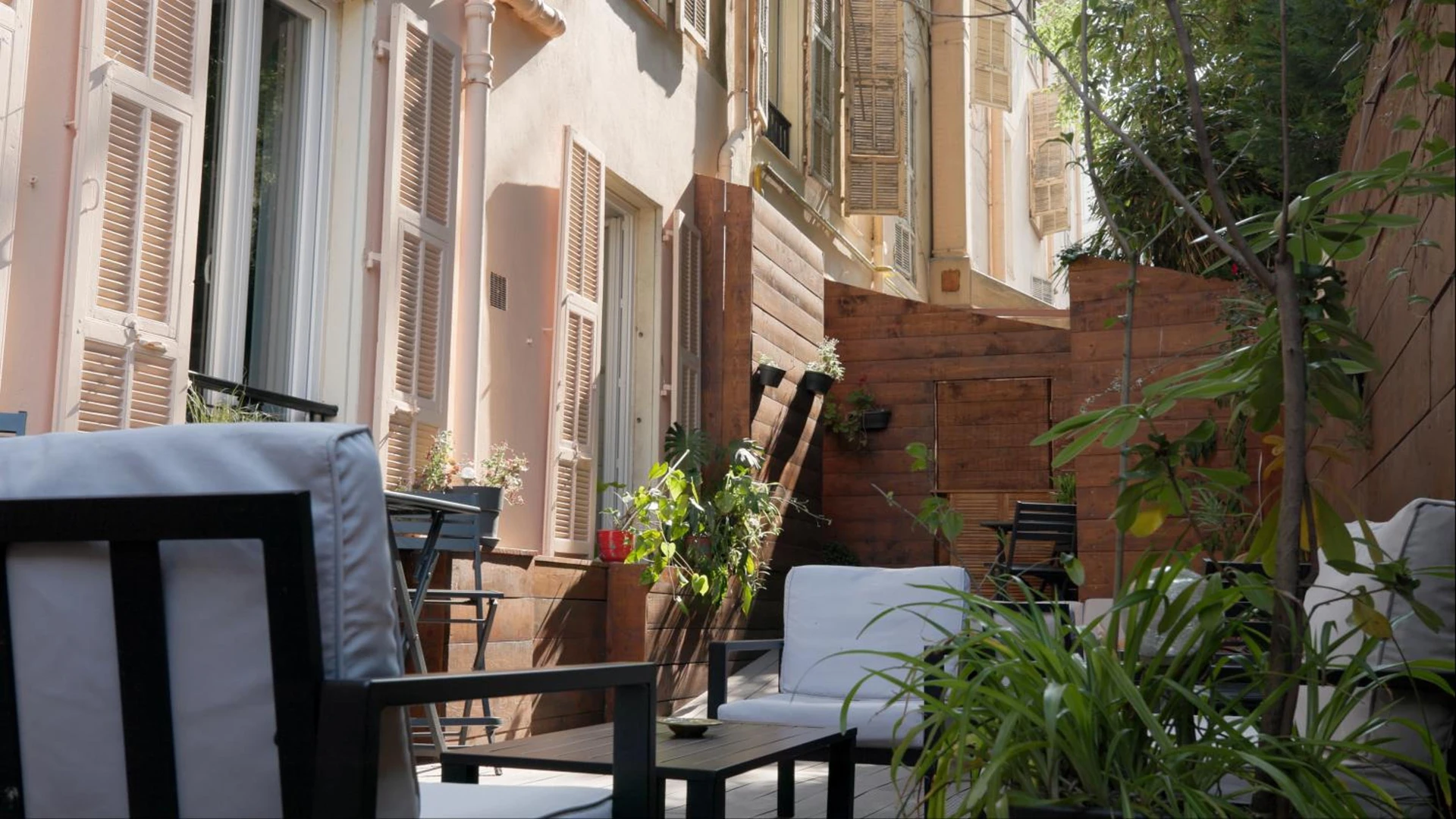 Lieu convivial pour un séminaire d'entreprise à Hotel Busby - Nice - En savoir plus 